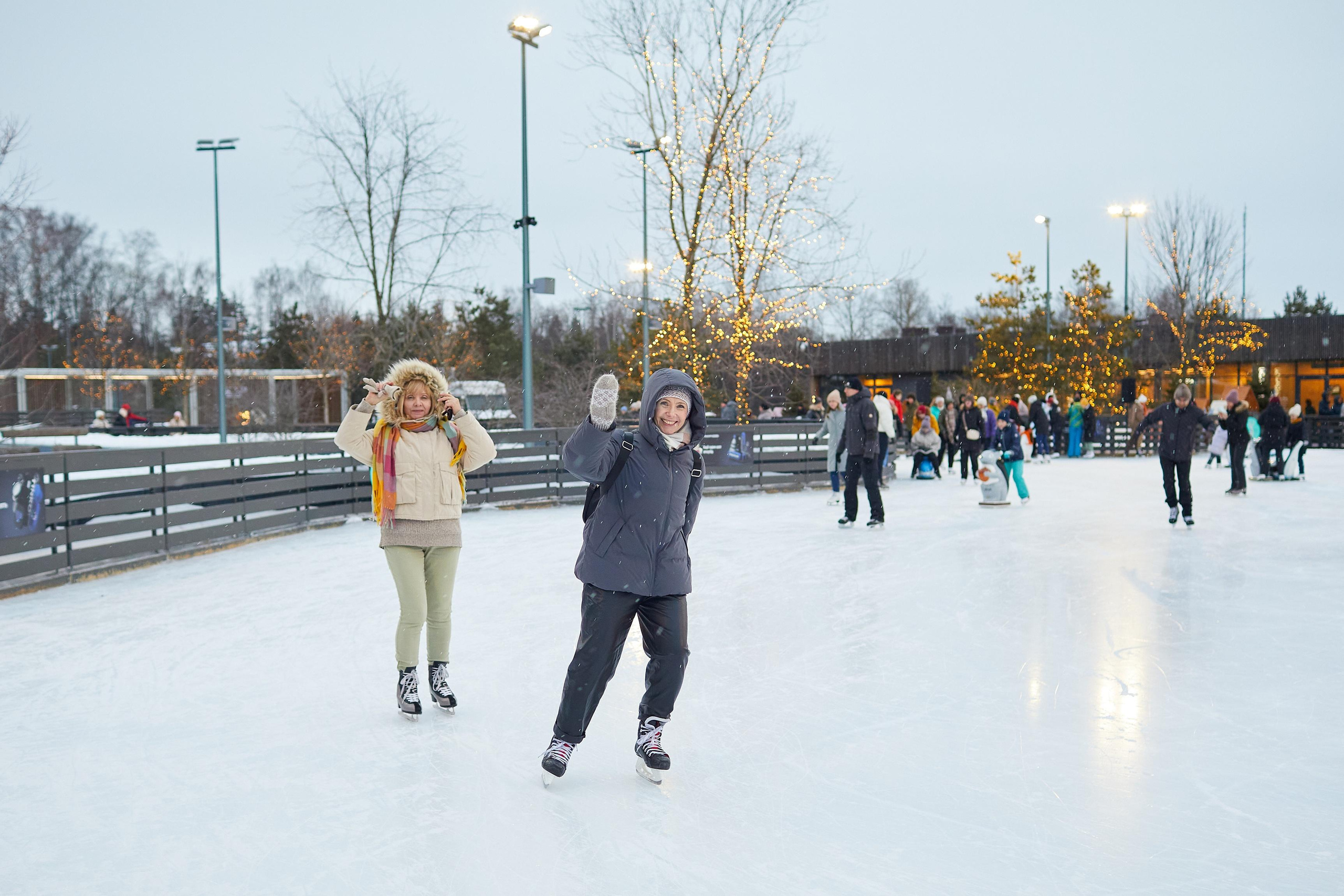 Каток The Ring в Сколково. Александр Осин — корпоративный и семейный фотограф в Москве