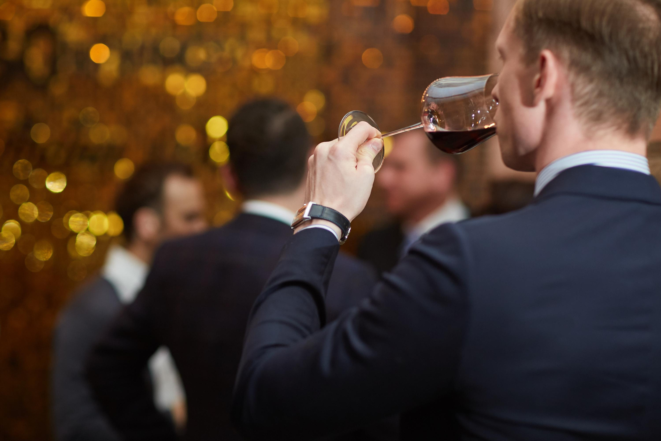 День Рождения в ресторане FADO. Александр Осин — корпоративный и семейный фотограф в Москве