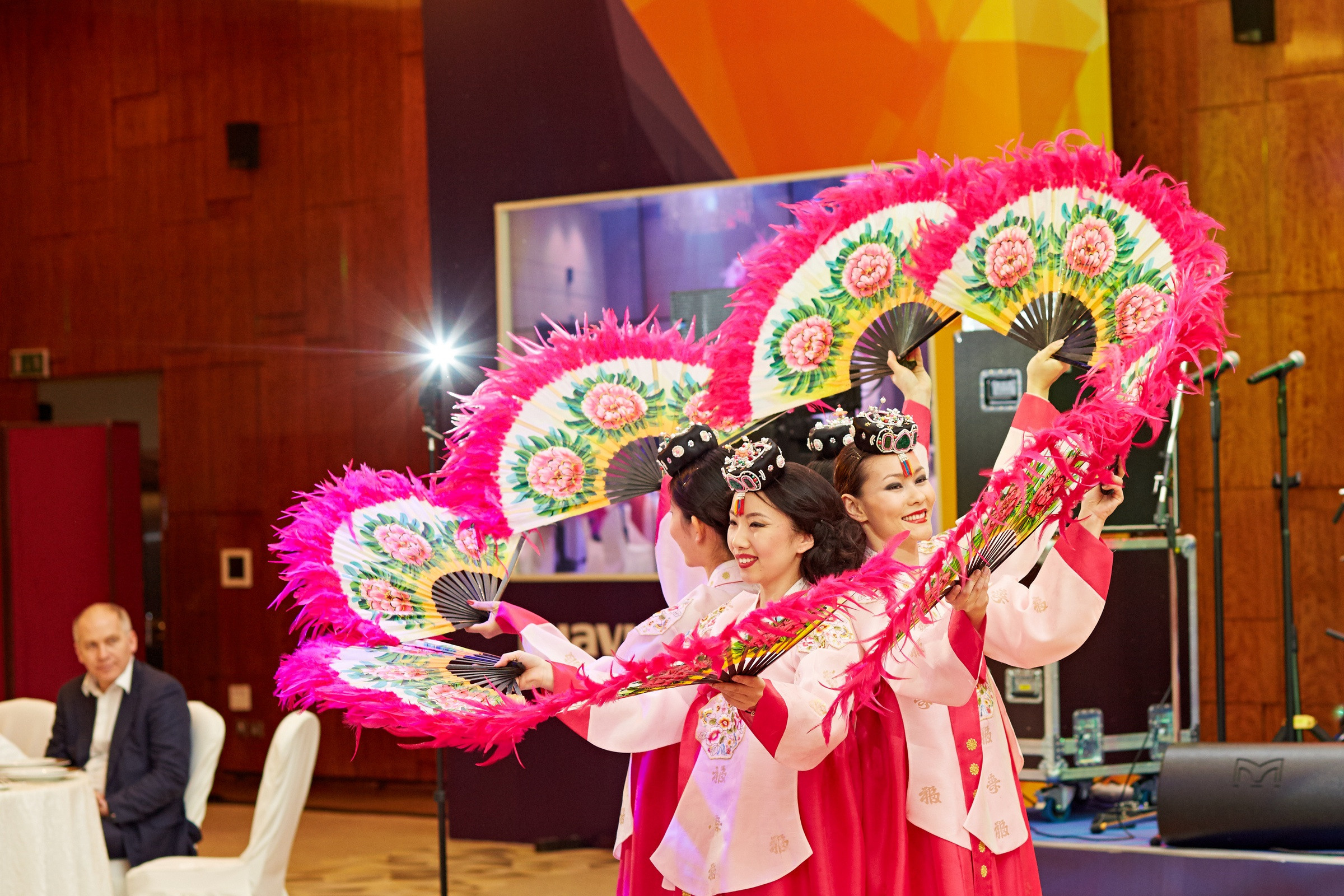 Корейская компания NAVIEN. Александр Осин — корпоративный и семейный фотограф в Москве