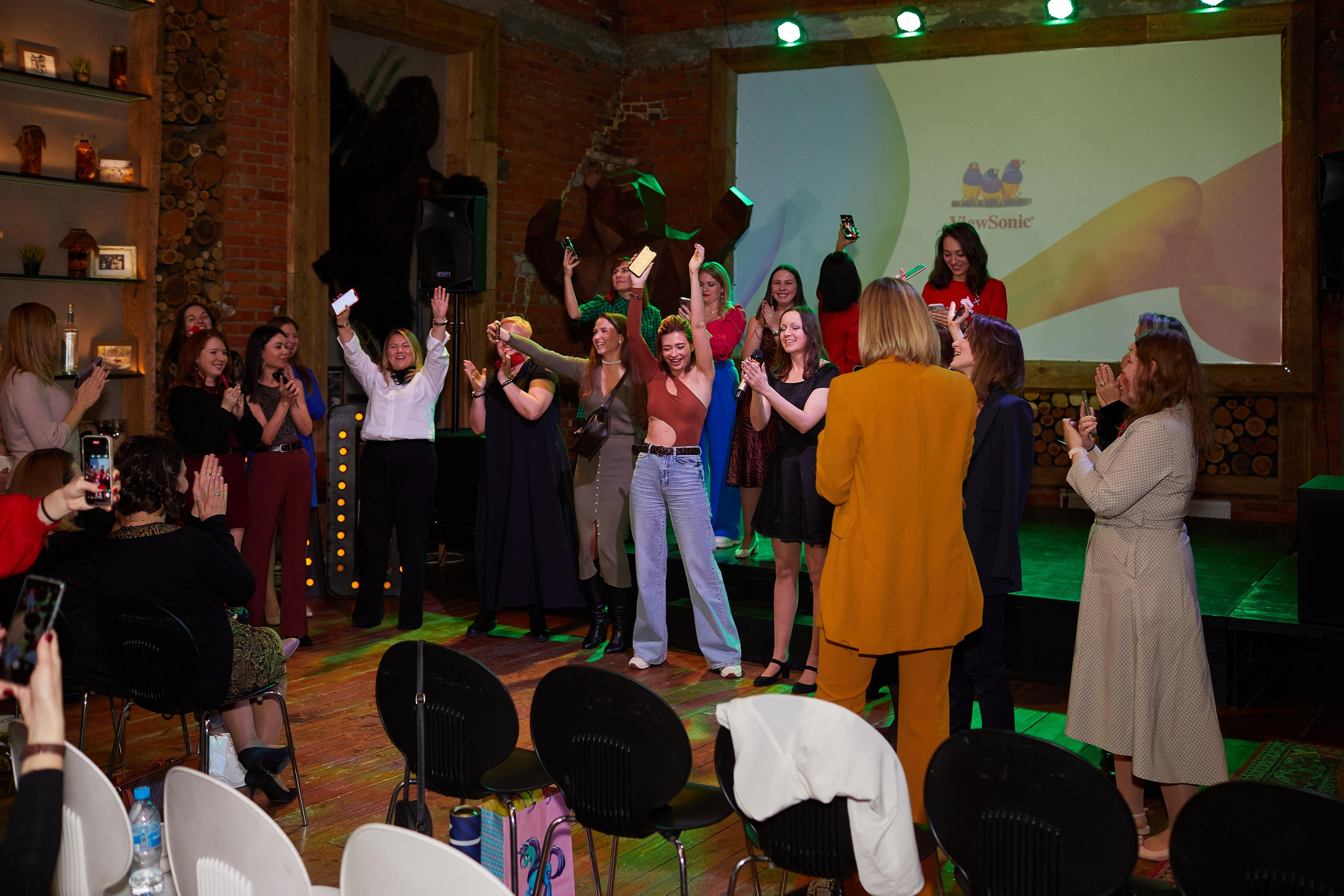 День Рождения «Ночь факапов». Александр Осин — корпоративный и семейный фотограф в Москве