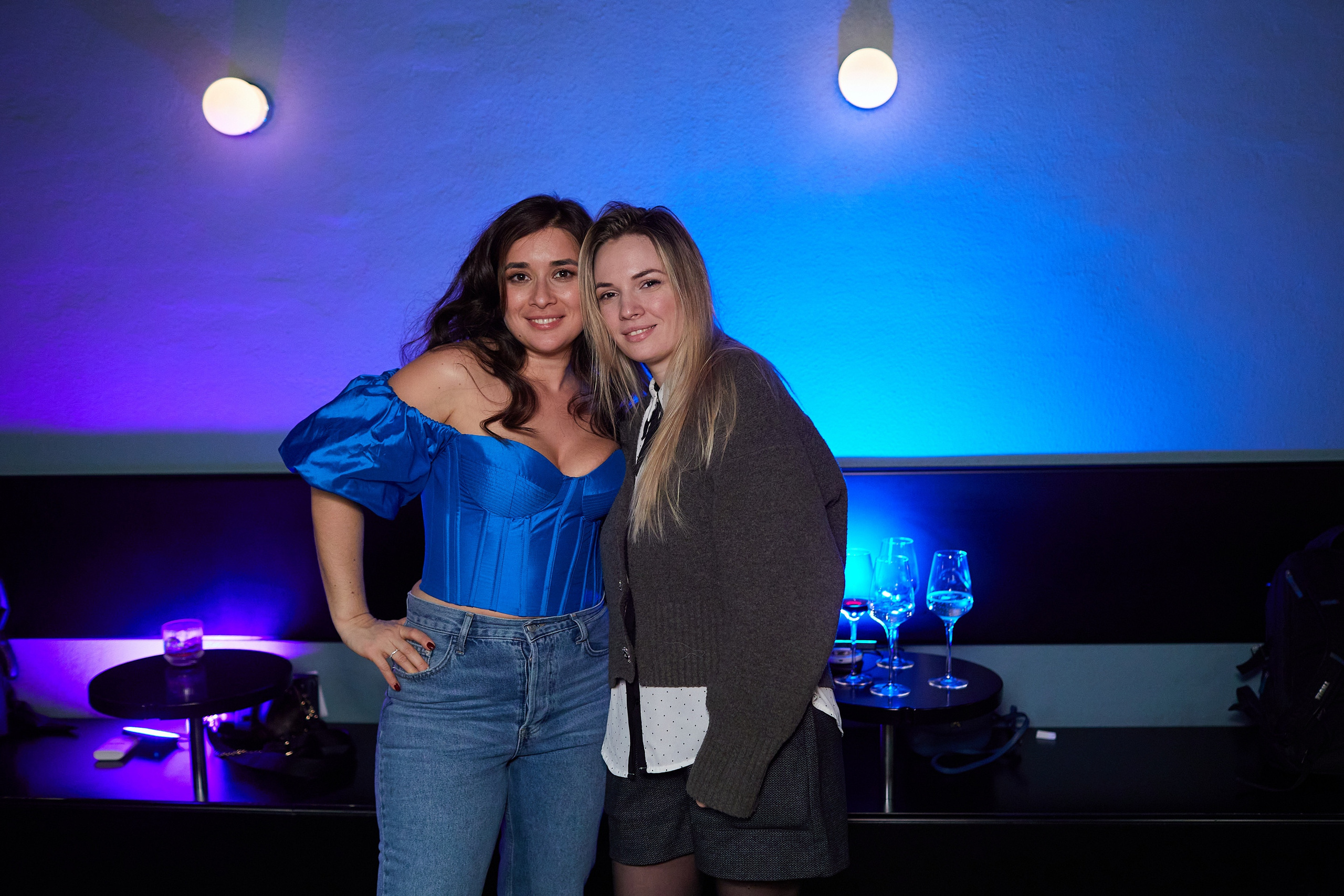 День Рождения в баре «Круглый шар». Александр Осин — корпоративный и семейный фотограф в Москве