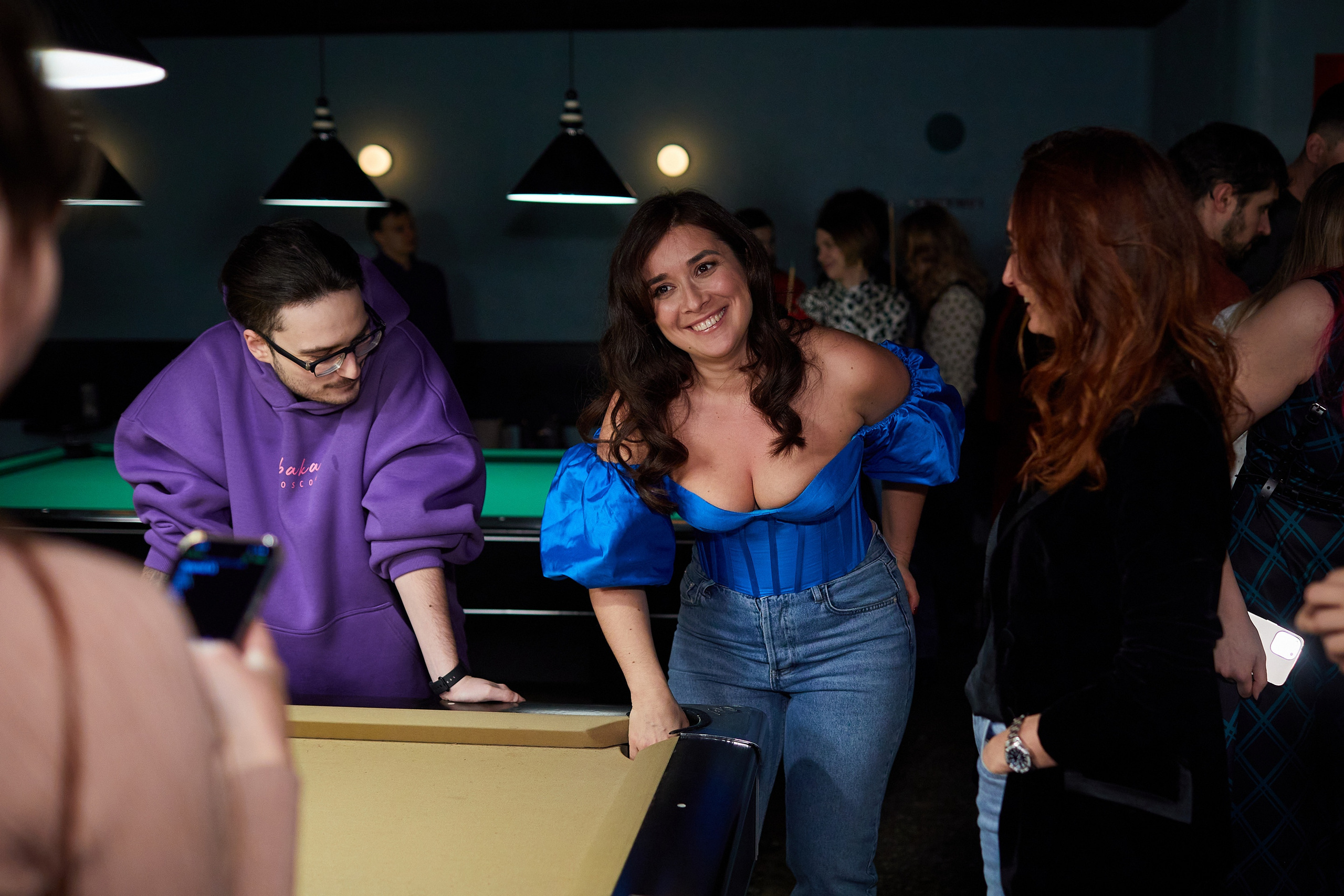 День Рождения в баре «Круглый шар». Александр Осин — корпоративный и семейный фотограф в Москве