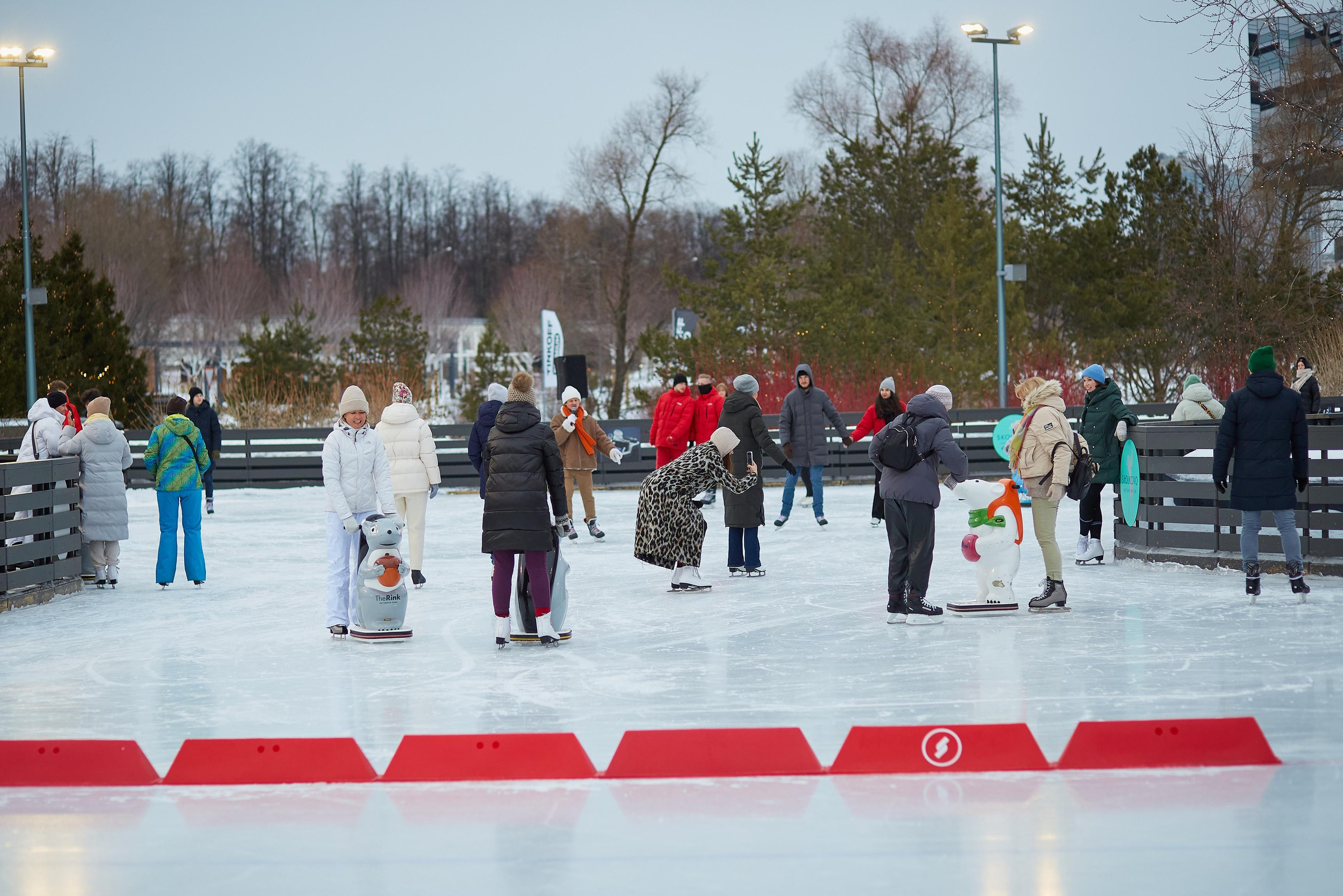 Каток The Ring в Сколково. Александр Осин — корпоративный и семейный фотограф в Москве