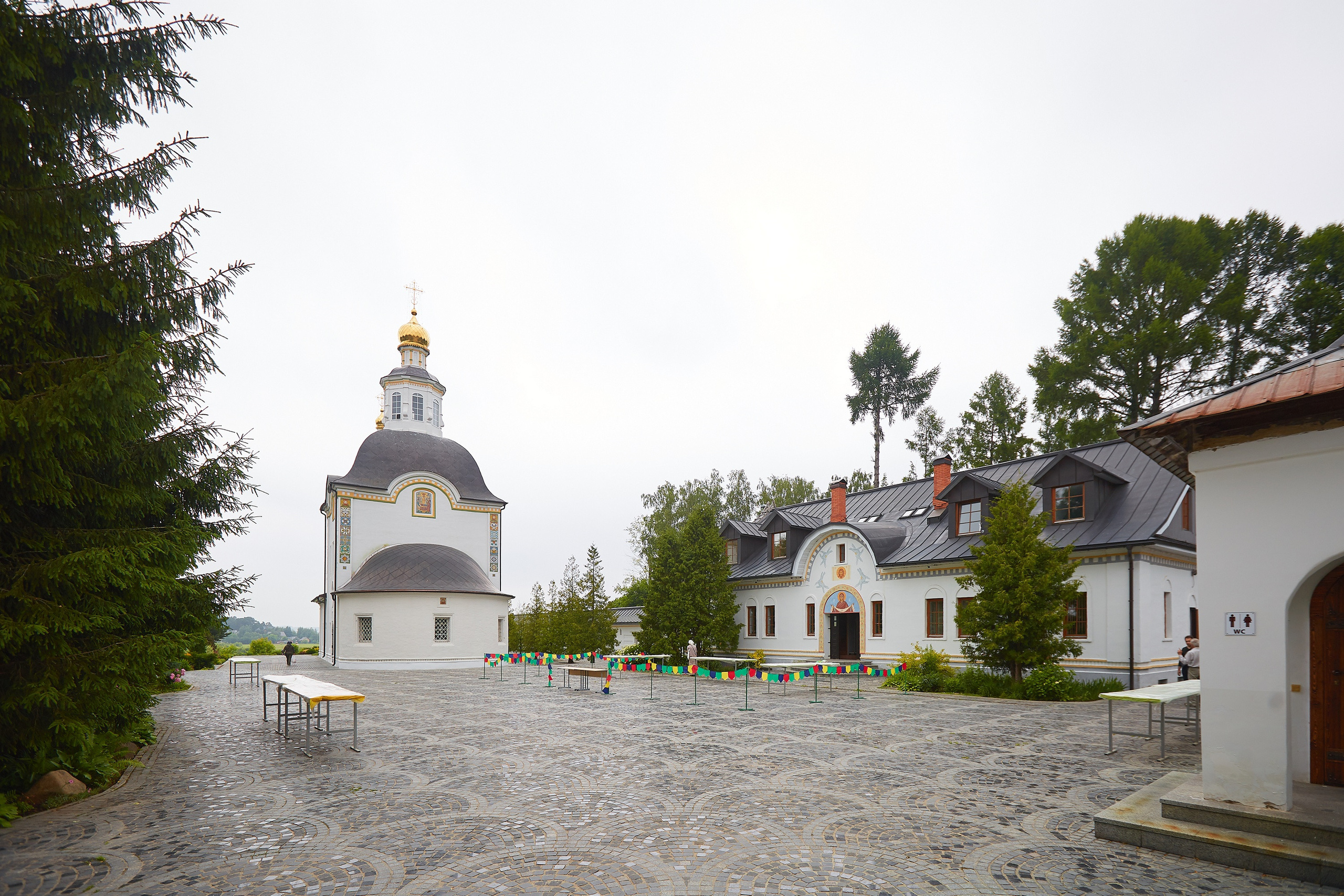Церковь Успения Пресвятой Богородицы. Александр Осин — корпоративный и семейный фотограф в Москве
