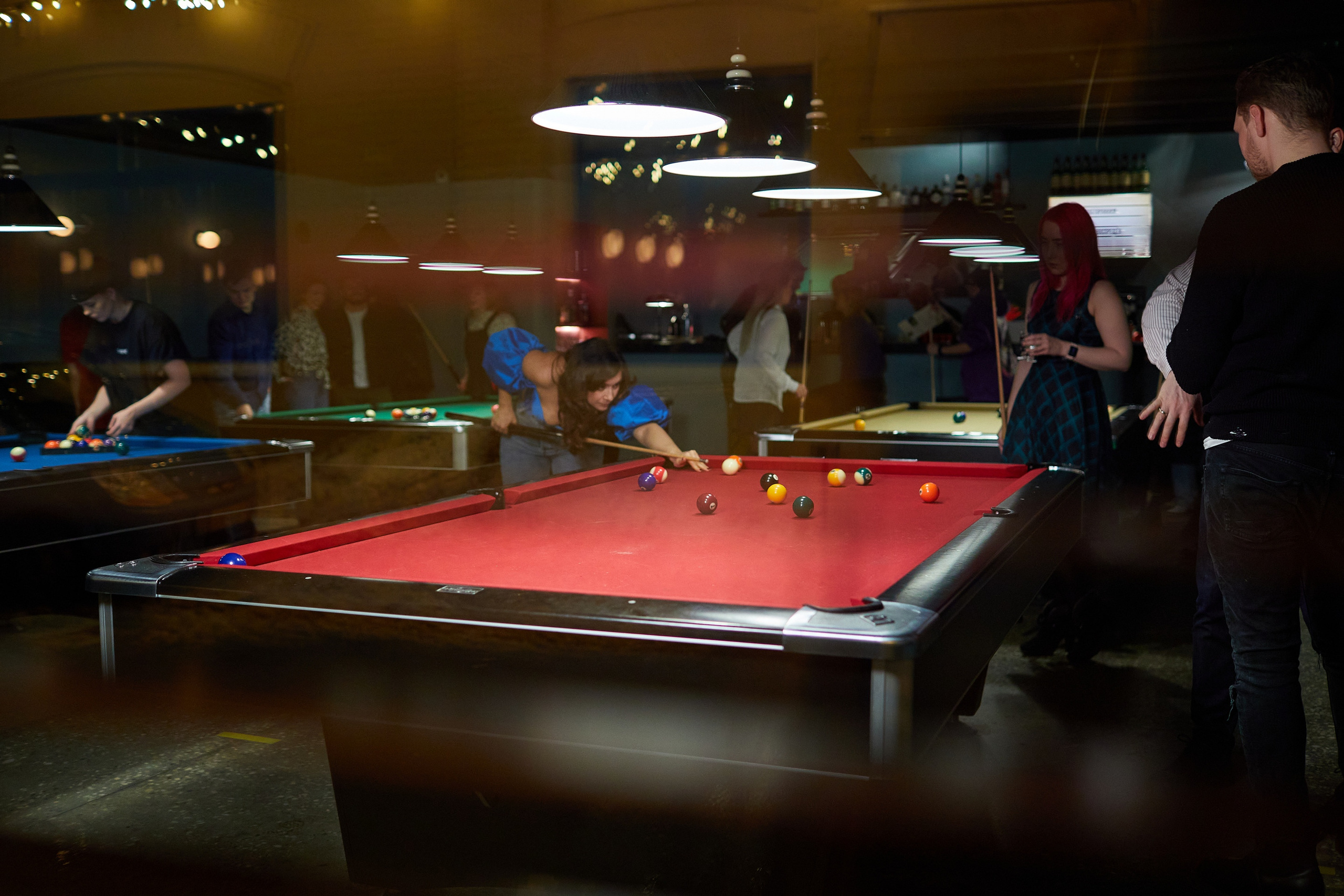 День Рождения в баре «Круглый шар». Александр Осин — корпоративный и семейный фотограф в Москве