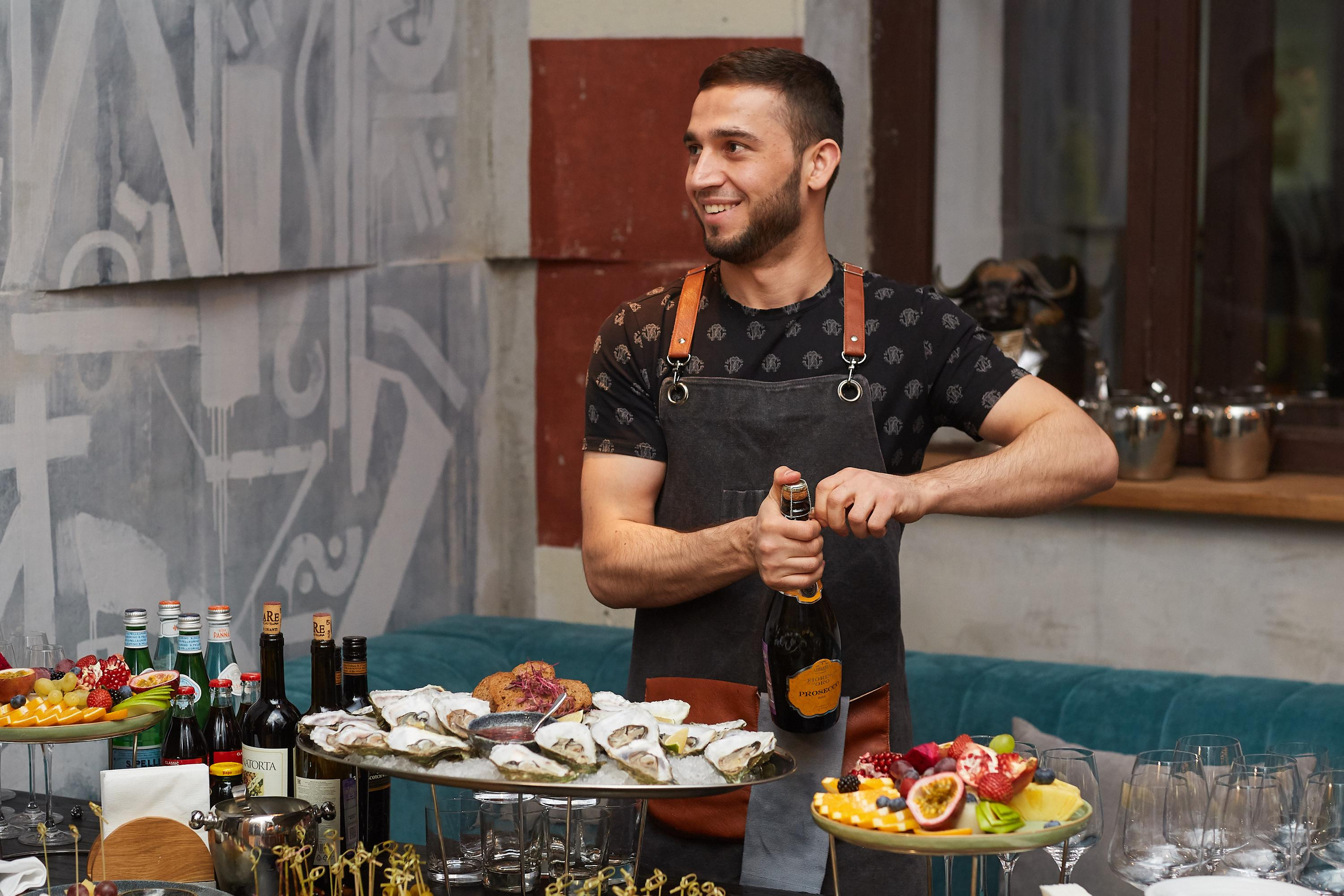 День Рождения в ресторане FADO. Александр Осин — корпоративный и семейный фотограф в Москве