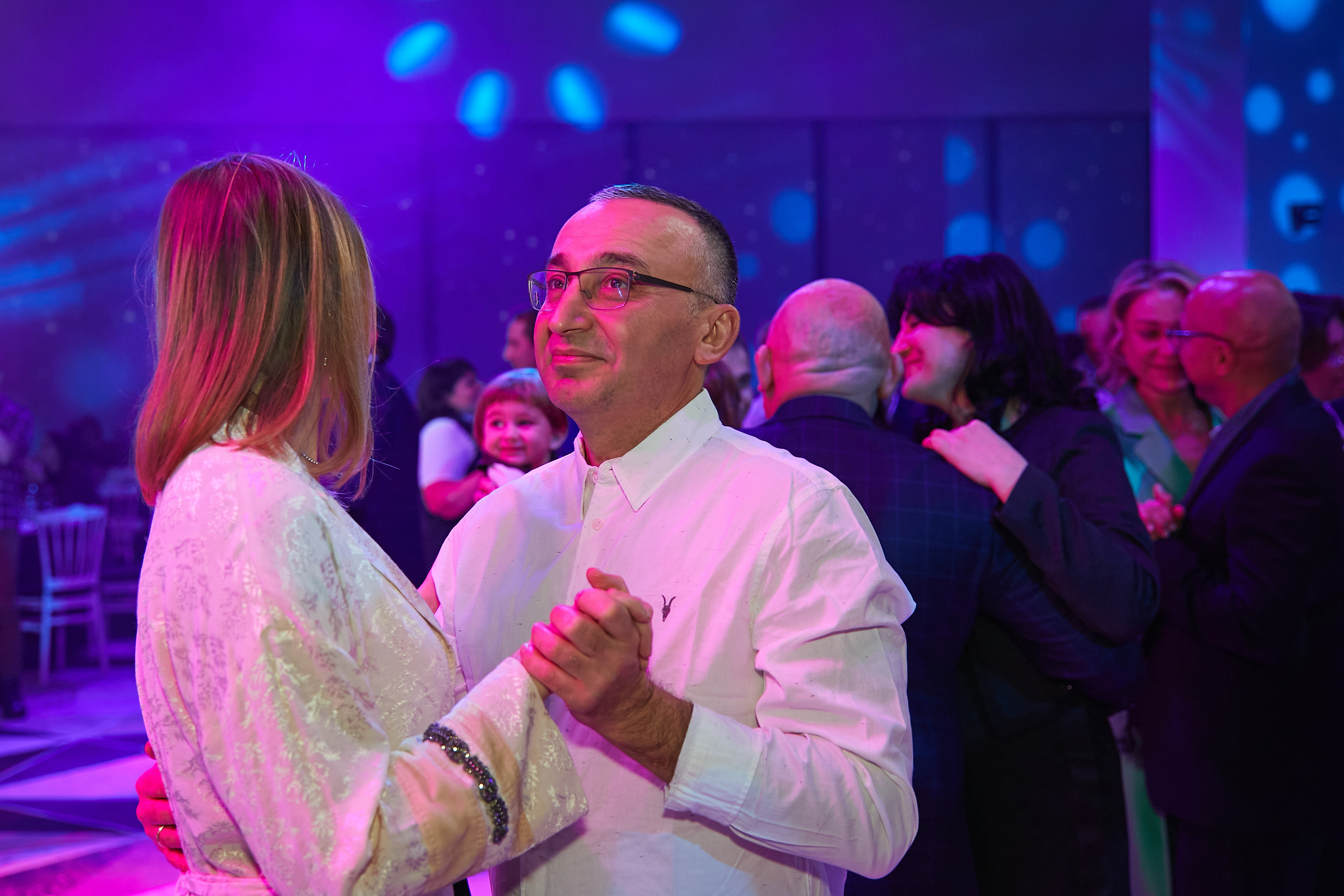 День Рождения в Греческом стиле. Александр Осин — корпоративный и семейный фотограф в Москве