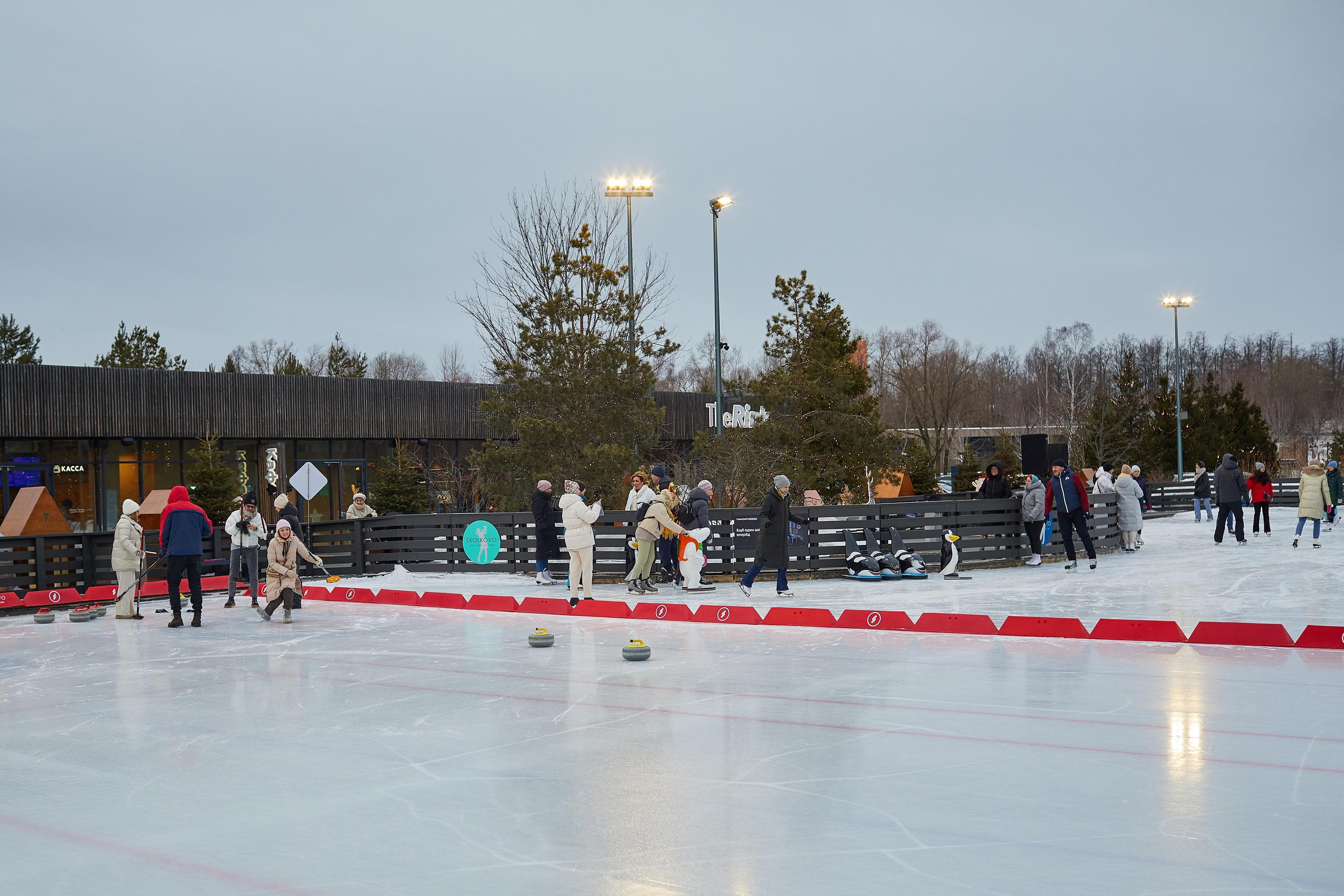 Каток The Ring в Сколково. Александр Осин — корпоративный и семейный фотограф в Москве