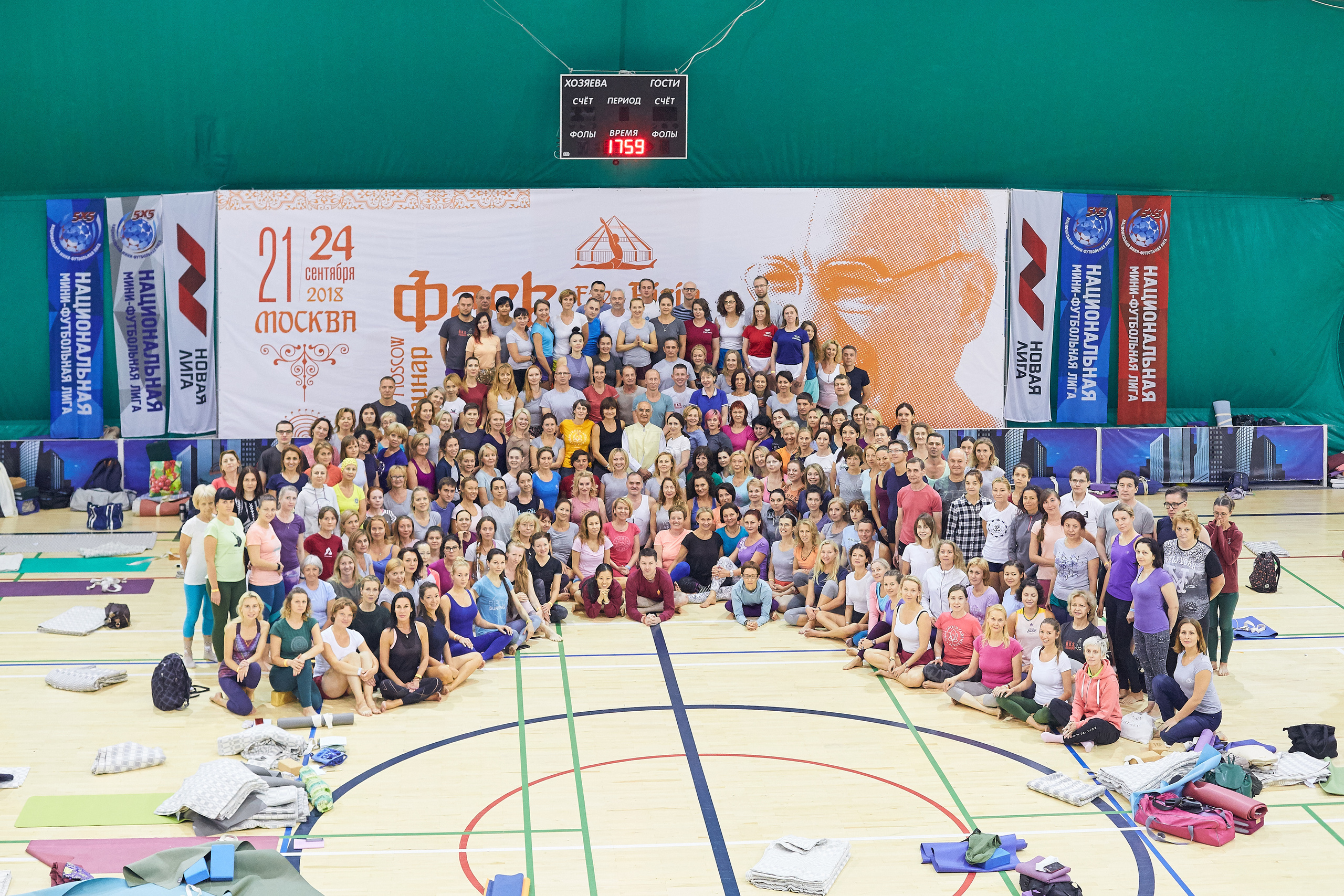 Фаек Бириа в Москве. Александр Осин — корпоративный и семейный фотограф в Москве