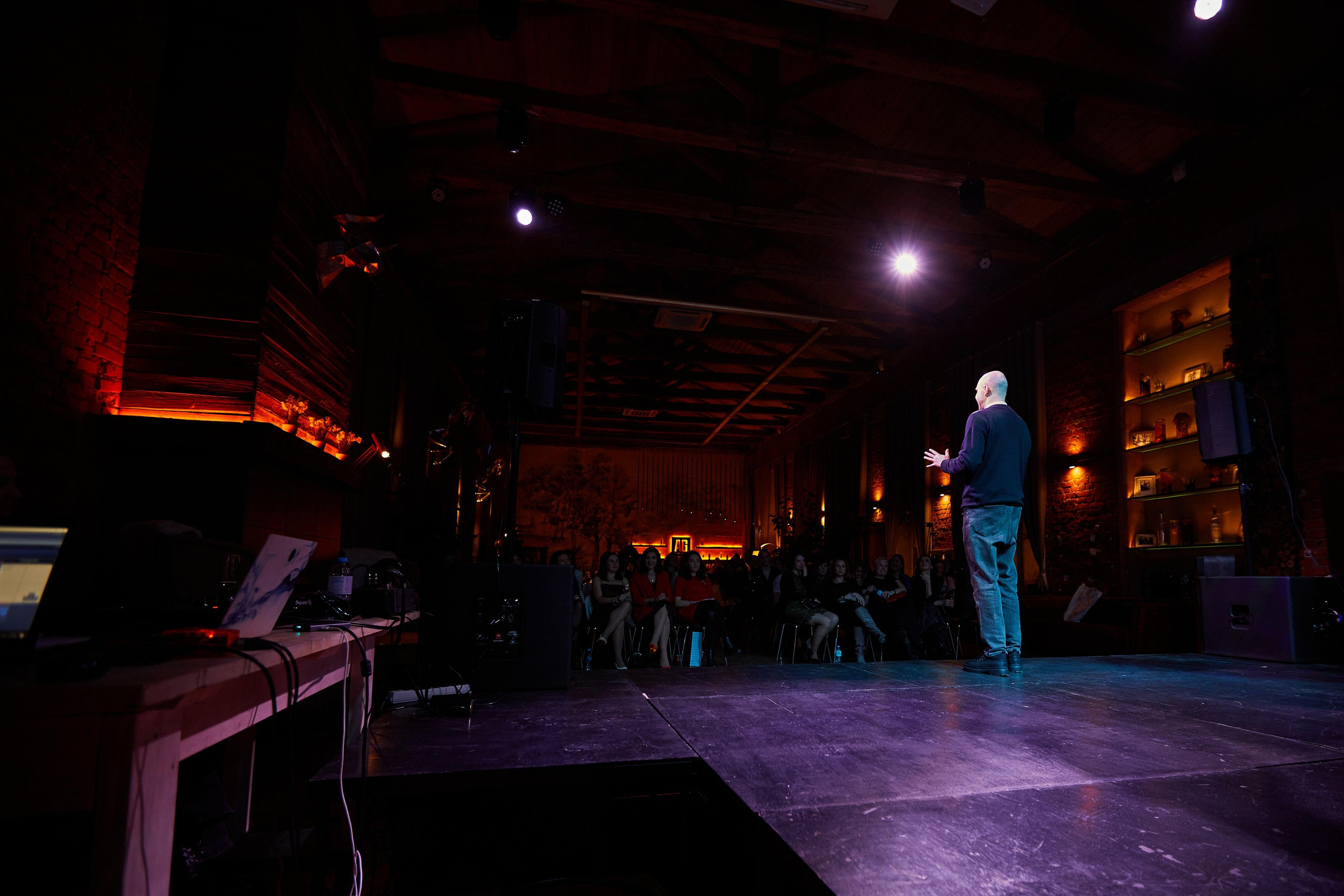 День Рождения «Ночь факапов». Александр Осин — корпоративный и семейный фотограф в Москве