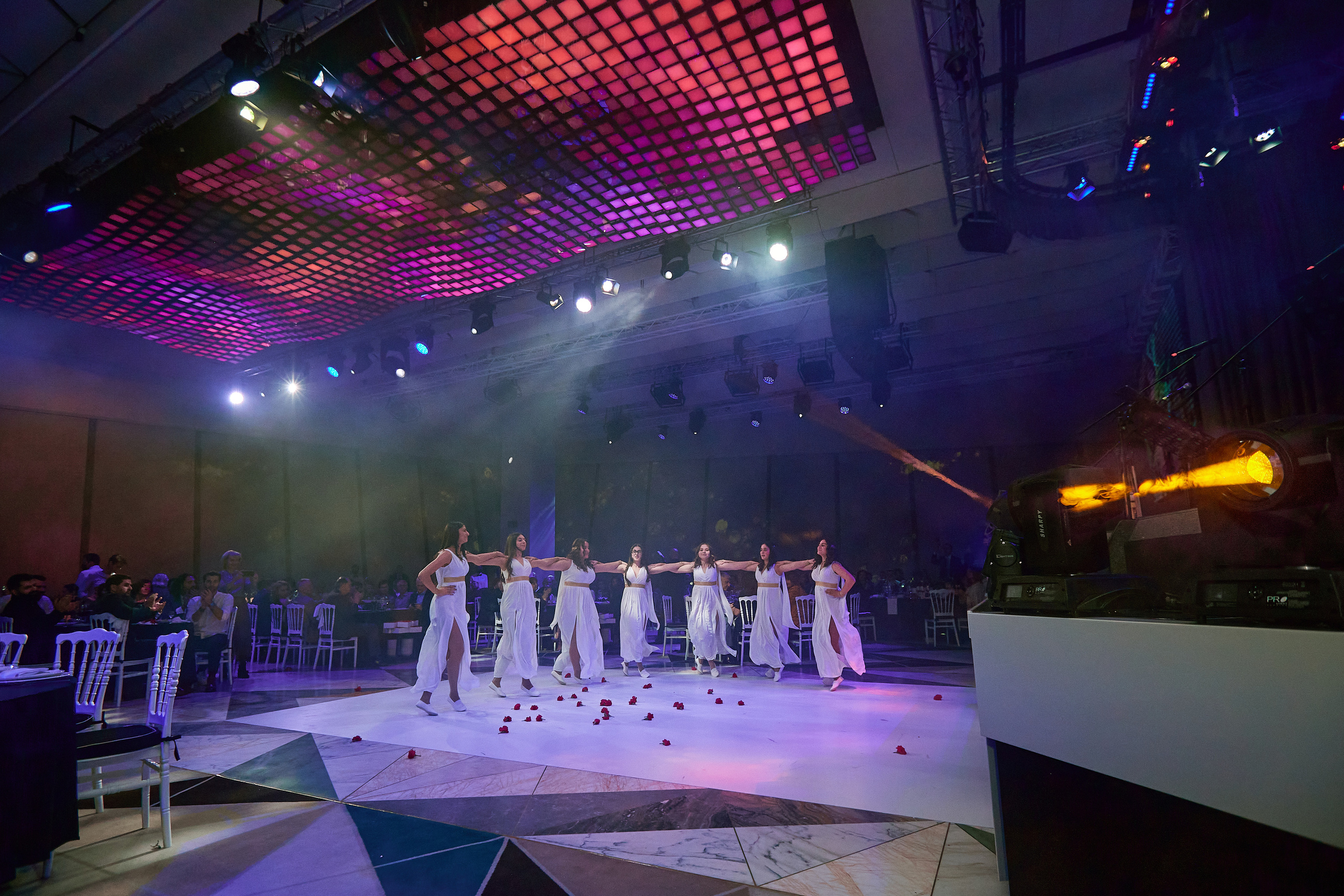 День Рождения в Греческом стиле. Александр Осин — корпоративный и семейный фотограф в Москве