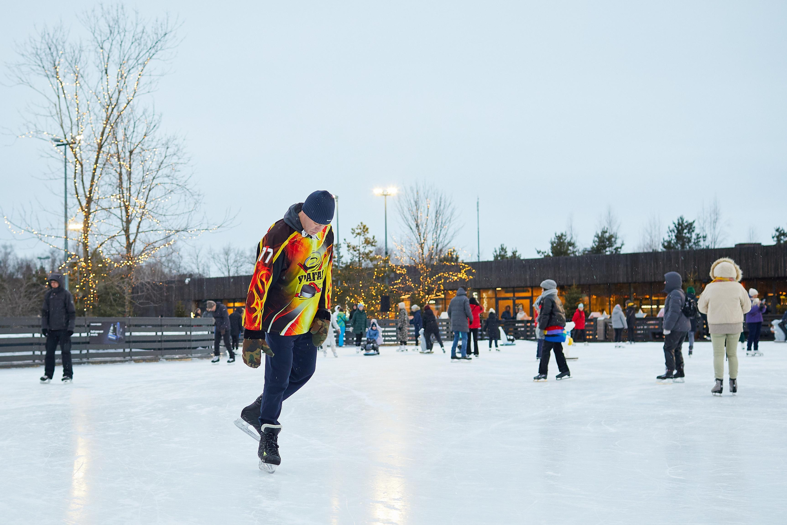 Каток The Ring в Сколково. Александр Осин — корпоративный и семейный фотограф в Москве