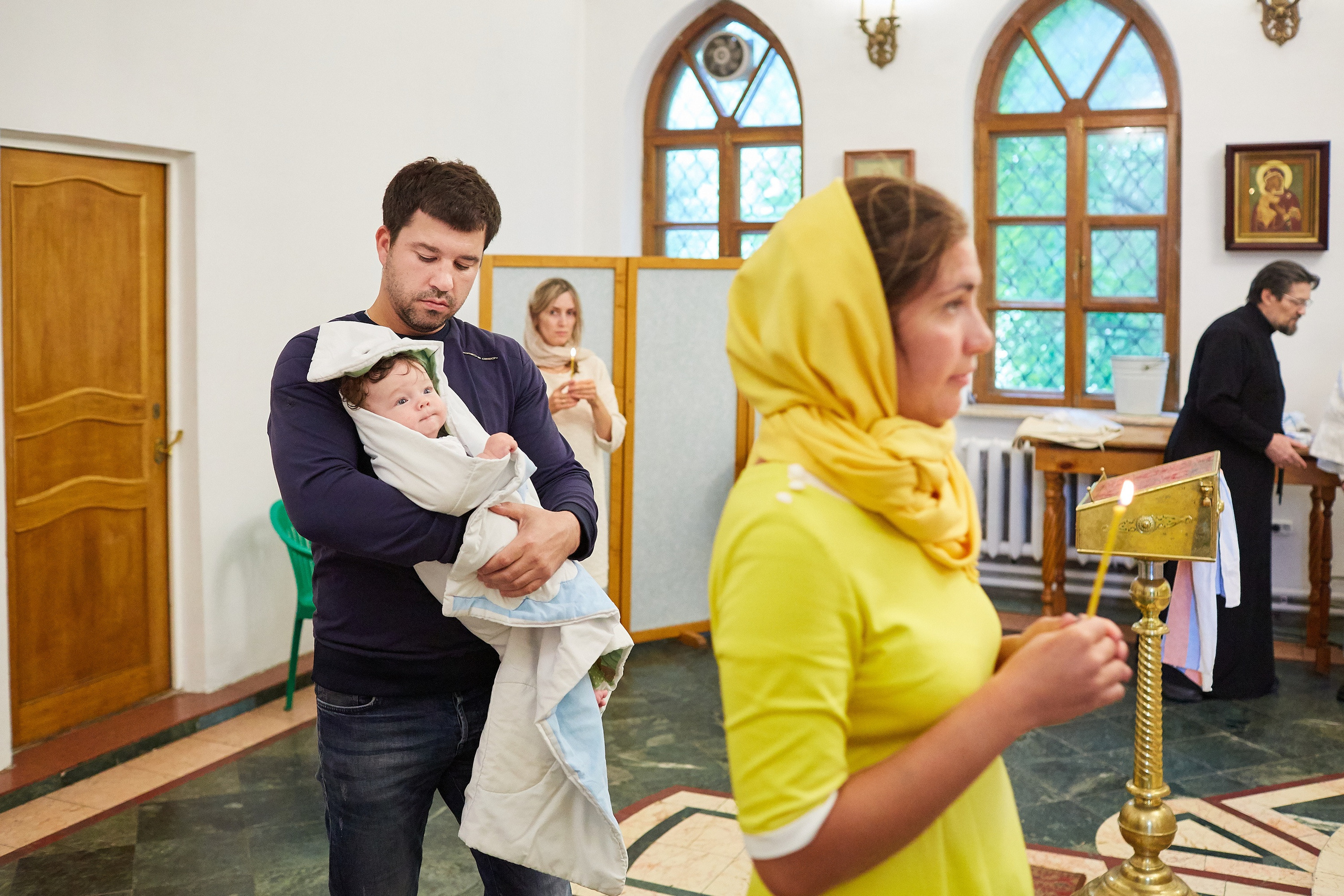 Крестины в Царицино. Александр Осин — корпоративный и семейный фотограф в Москве