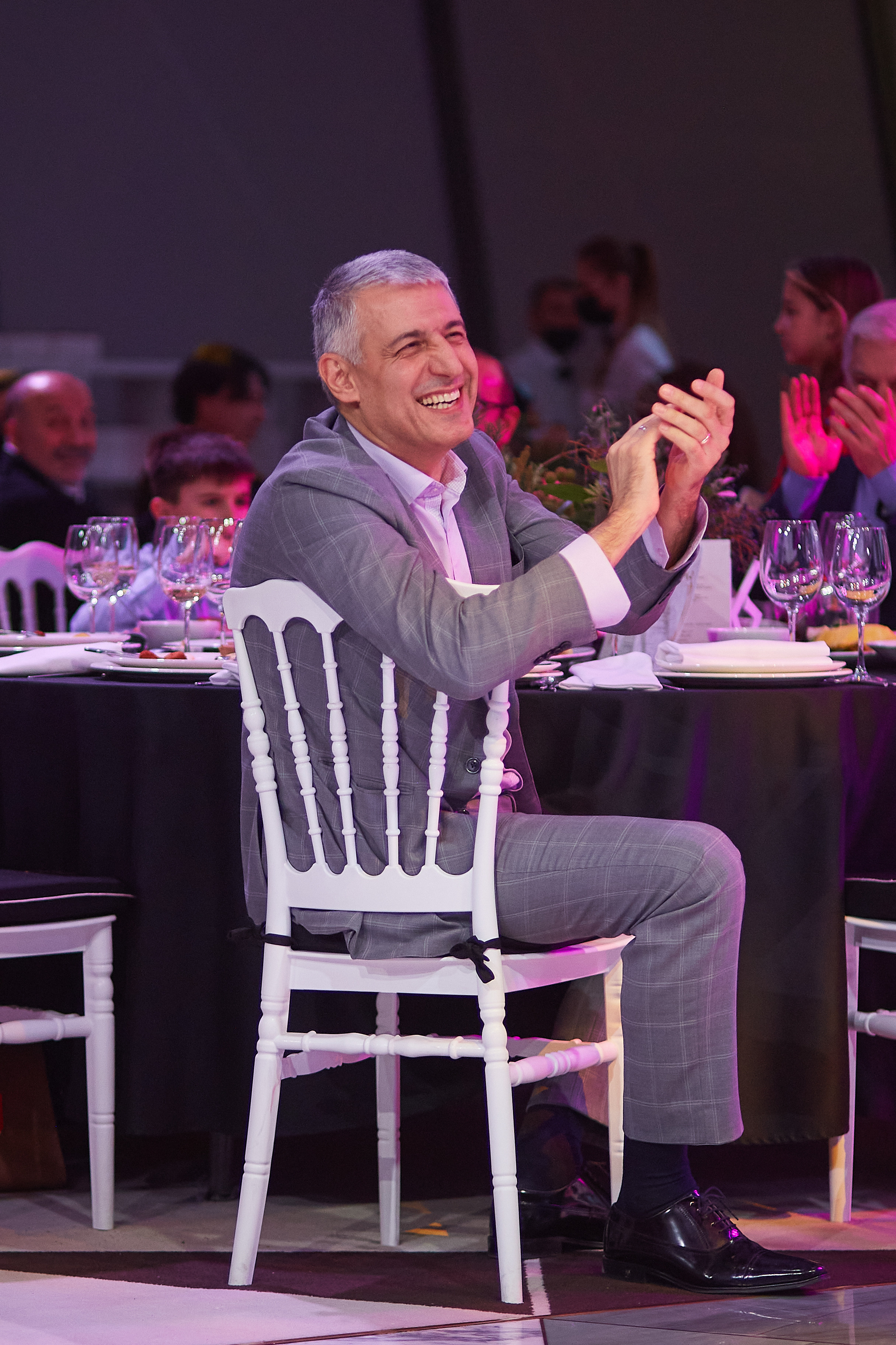 День Рождения в Греческом стиле. Александр Осин — корпоративный и семейный фотограф в Москве