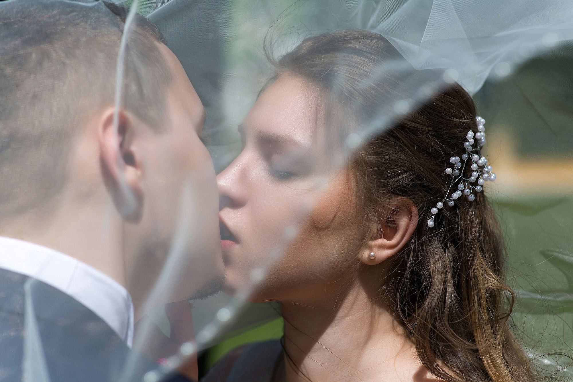 Прогулка, фотосессия жениха и невесты. Свадебная съемка. Фотограф в Москве Валерий Боцман