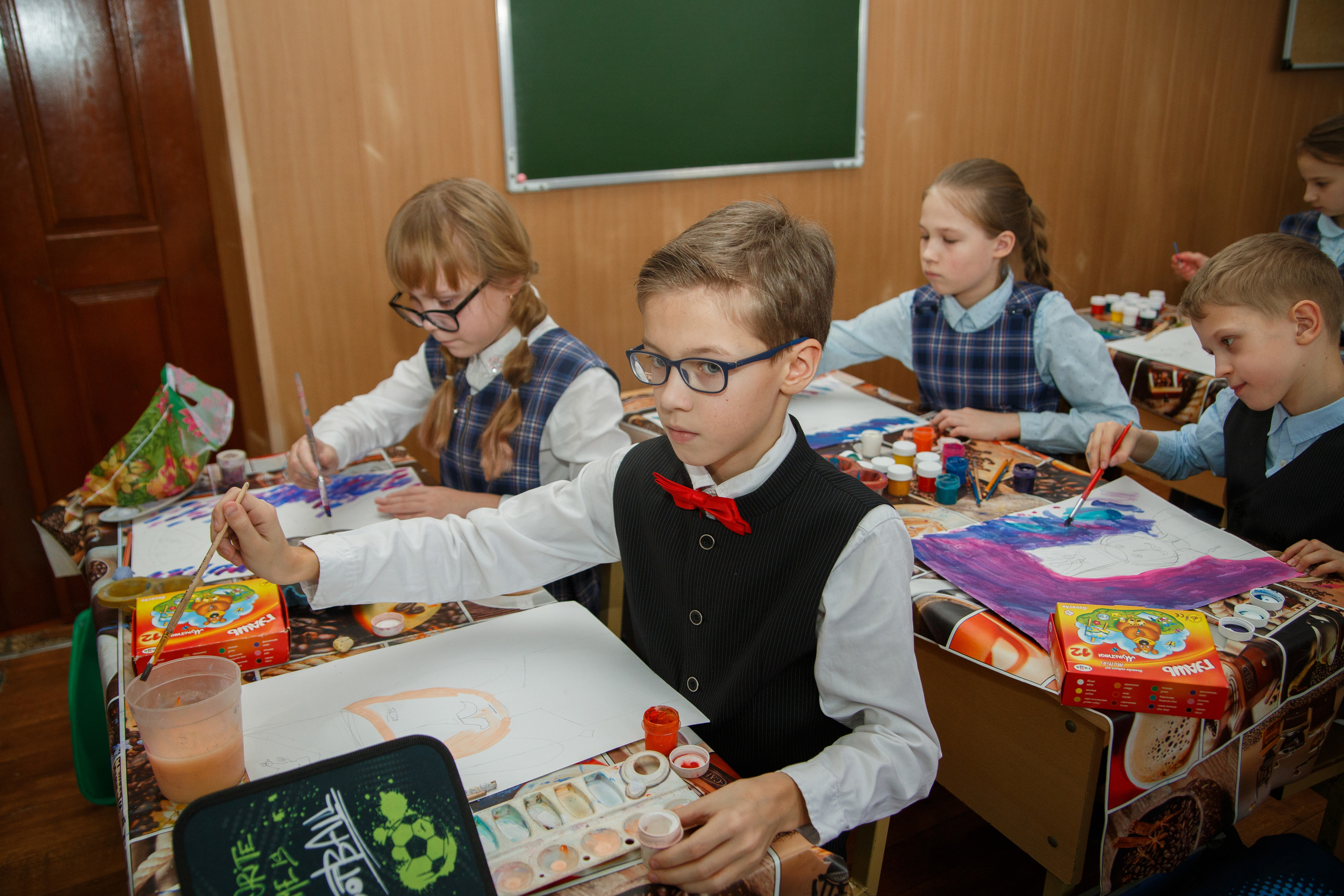 Школьная жизнь: уроки, перемены. Фотограф в Твери и Москве Юлия Бахтамова