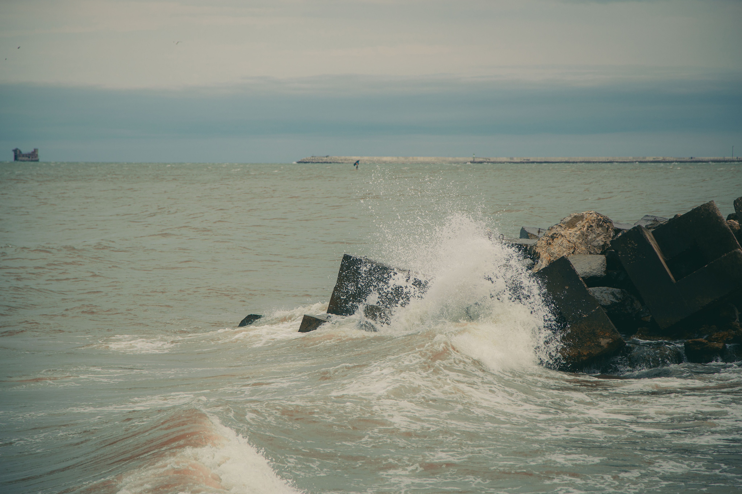 Ветер. Dmitriy [KCCC] is a pretty cool photographer