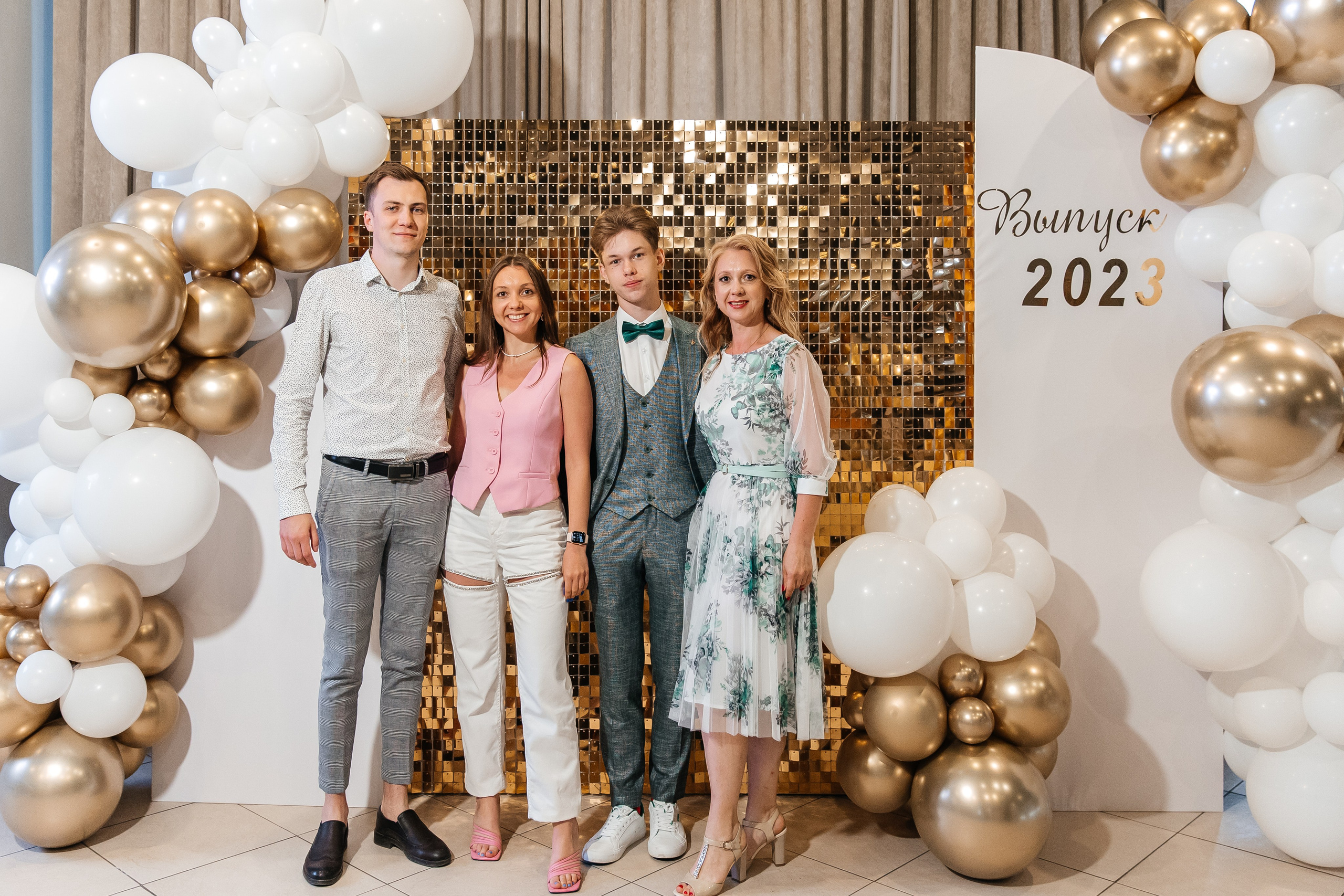2023-06-23 Выпускной МБОУ СОШ № 10. Фотограф в Красноярске