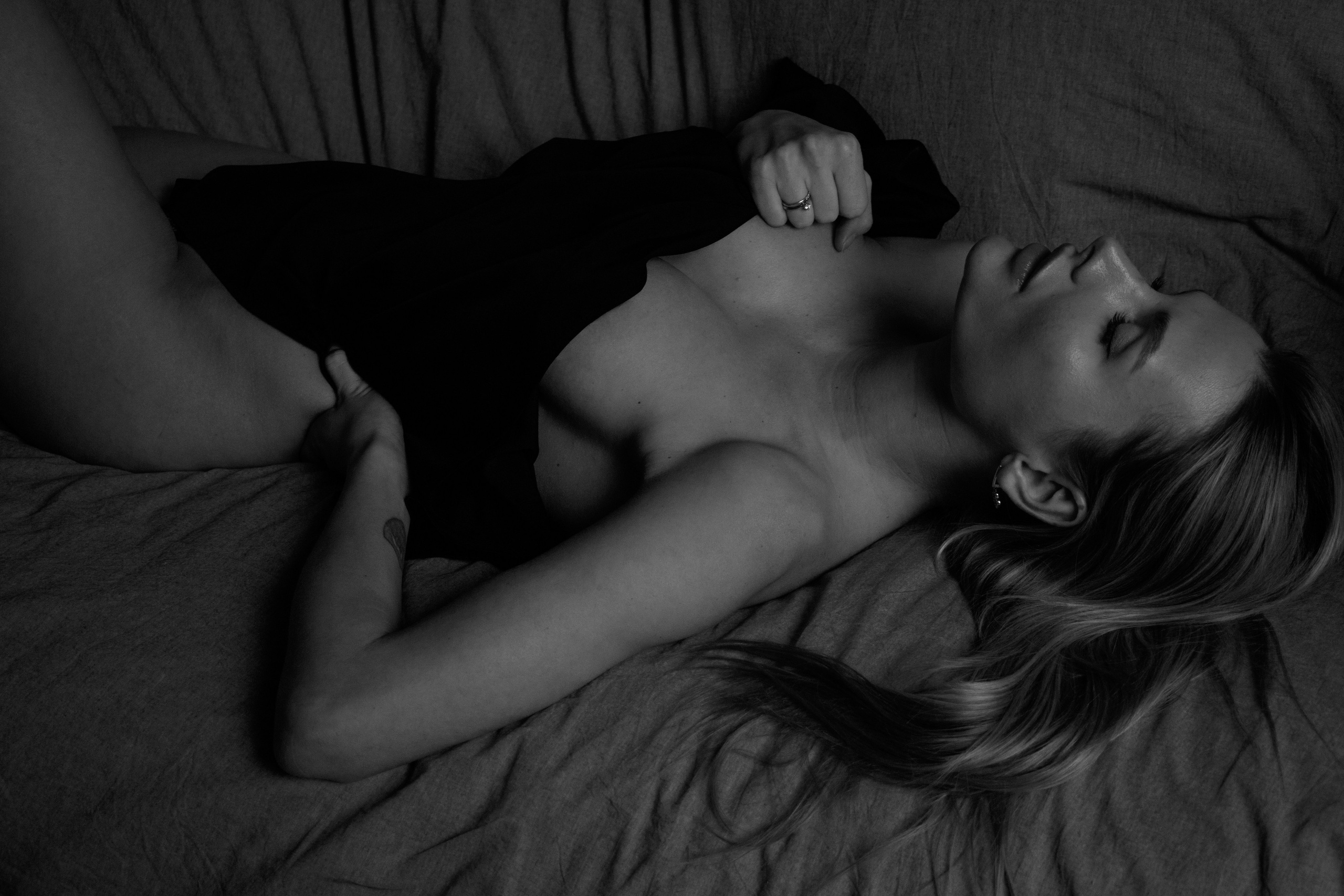 Эстетика женского тела портрет. Фотограф и ретушер в Ростове-на-Дону Вика Каен