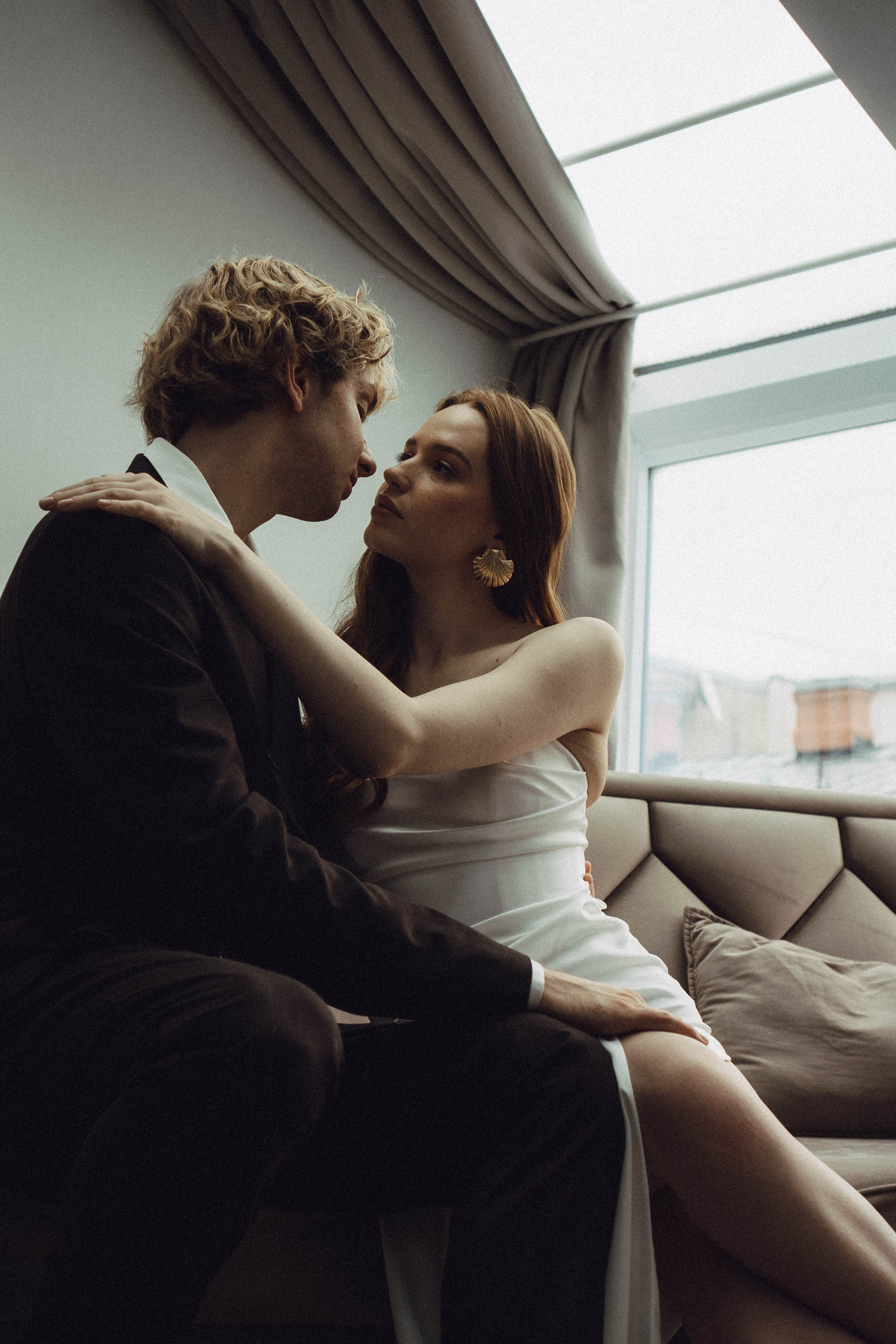 СВАДЕБНАЯ СЬЕМКА В ОТЕЛЕ. СБОРЫ ЖЕНИХА И НЕВЕСТЫ И ТАКЖЕ ТОР И ПОДГОТОВКА К ПРОГУЛКЕ. Профессиональный фотограф, Санкт-Петербург — Виктория Богомолова