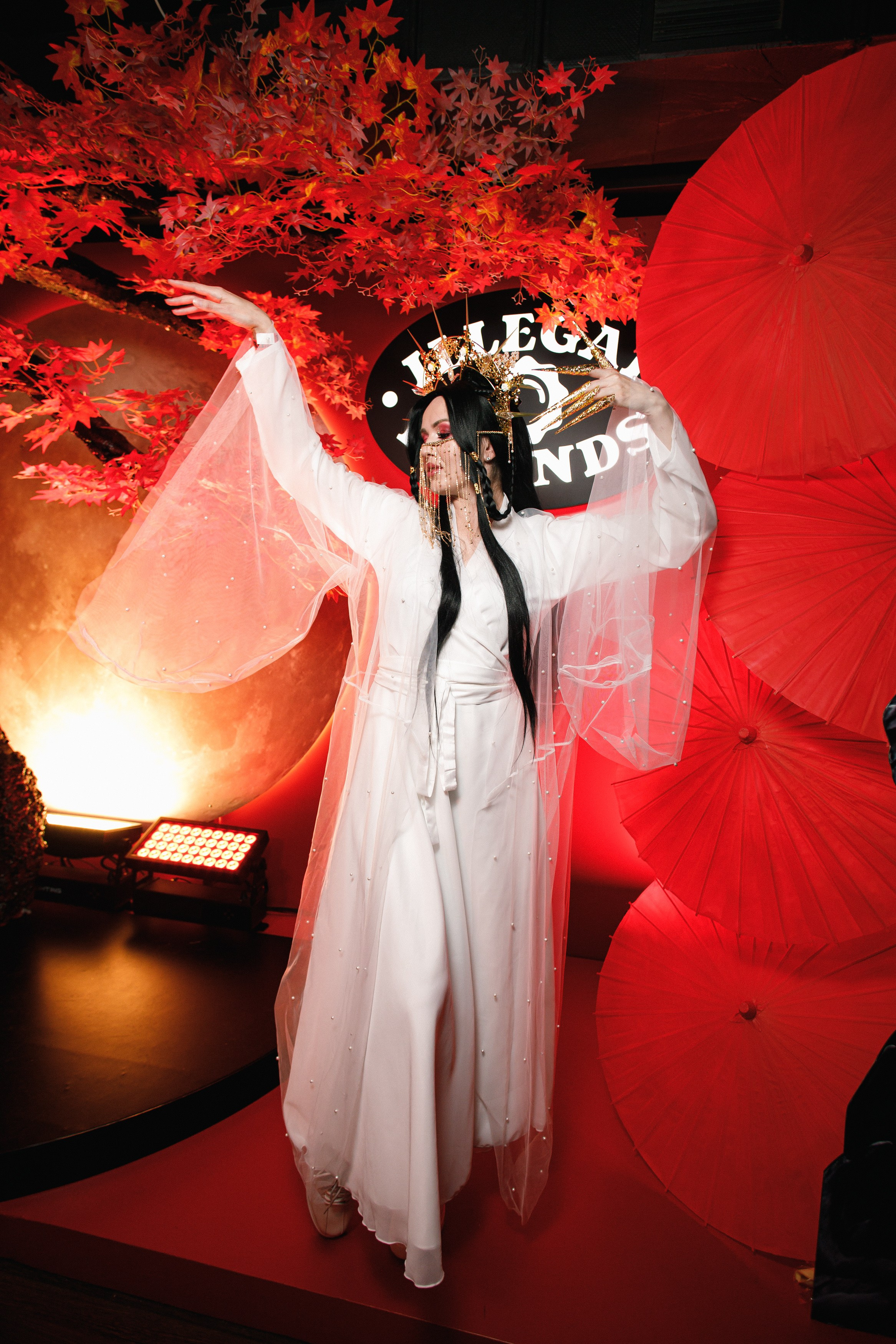 ILLEGAL FRIENDS | ASIA. СВОИ. ФОТООТЧЕТЫ-СОБЫТИЯ-МЕСТА