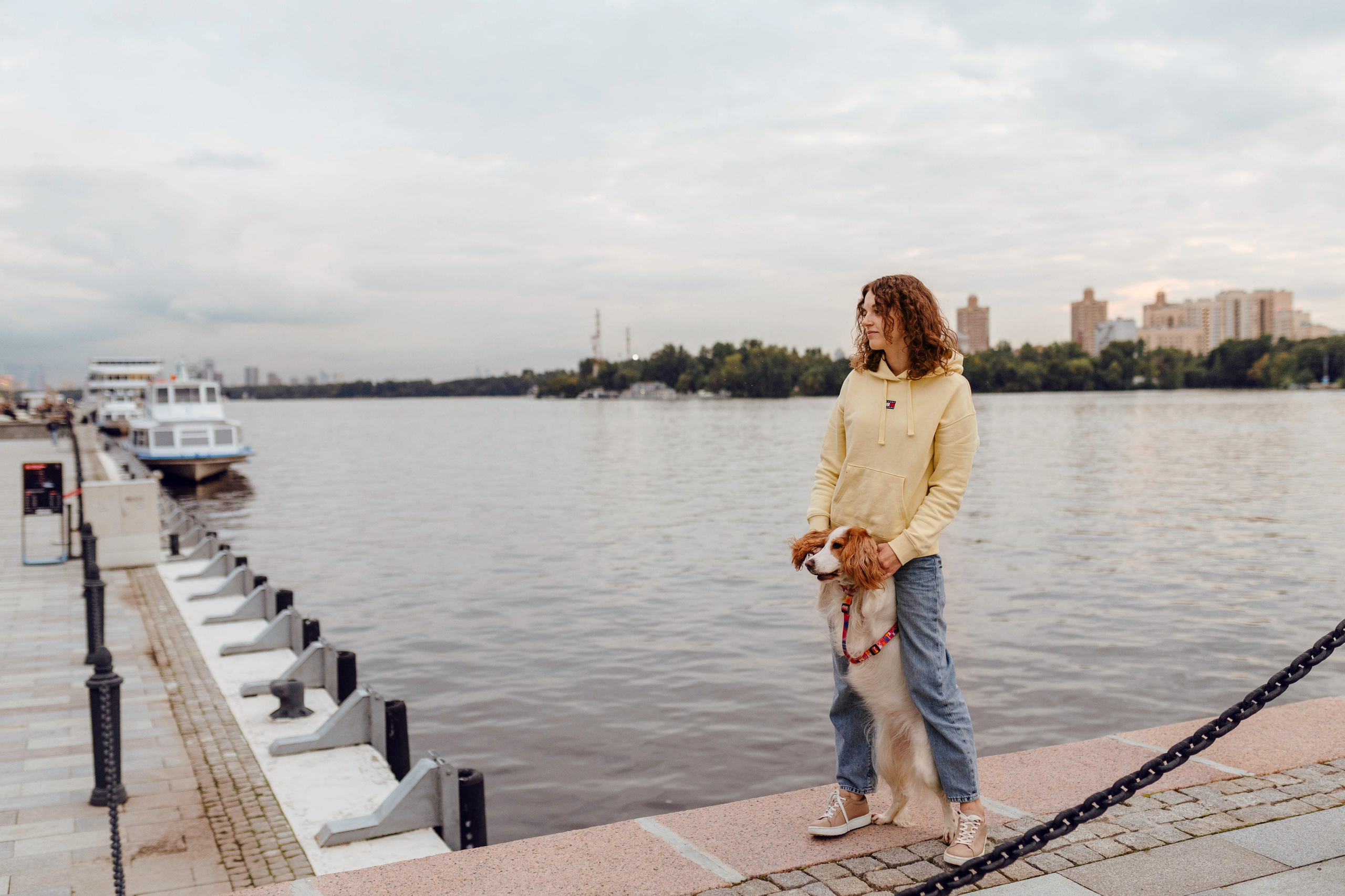 Москва / Мария и спаниель Вега. Фотограф Кузина Вера