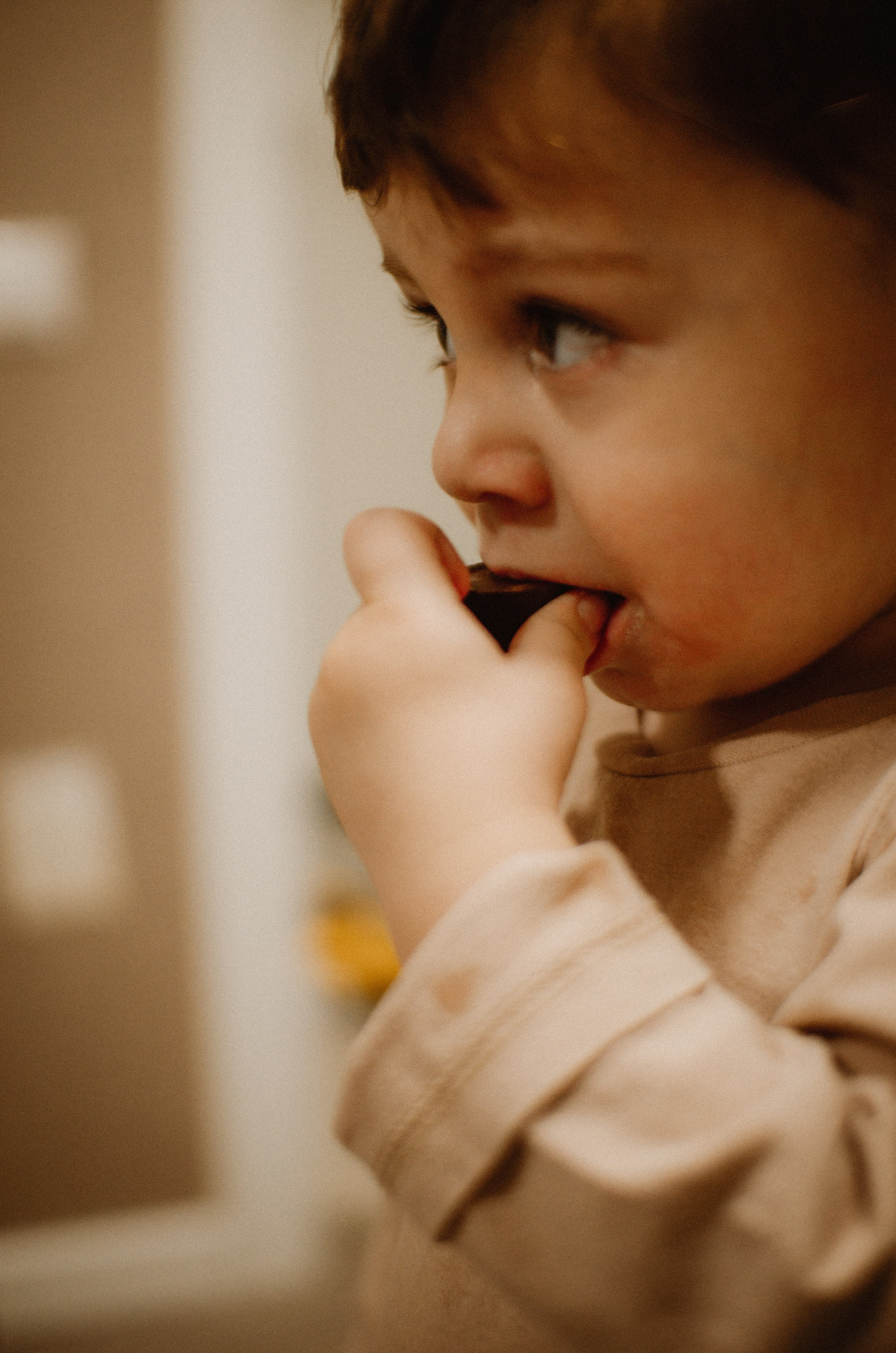 Адам, 18… месяцев