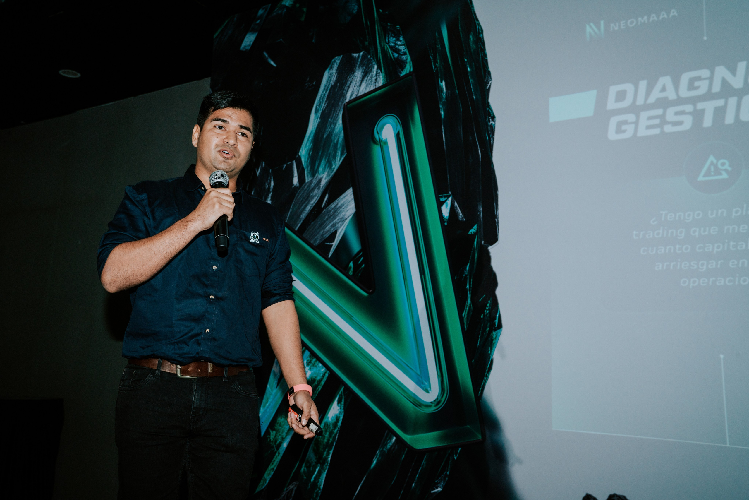 TRADERS DAY By NeomAAA Bogota. NeomAAA Funds Gallery