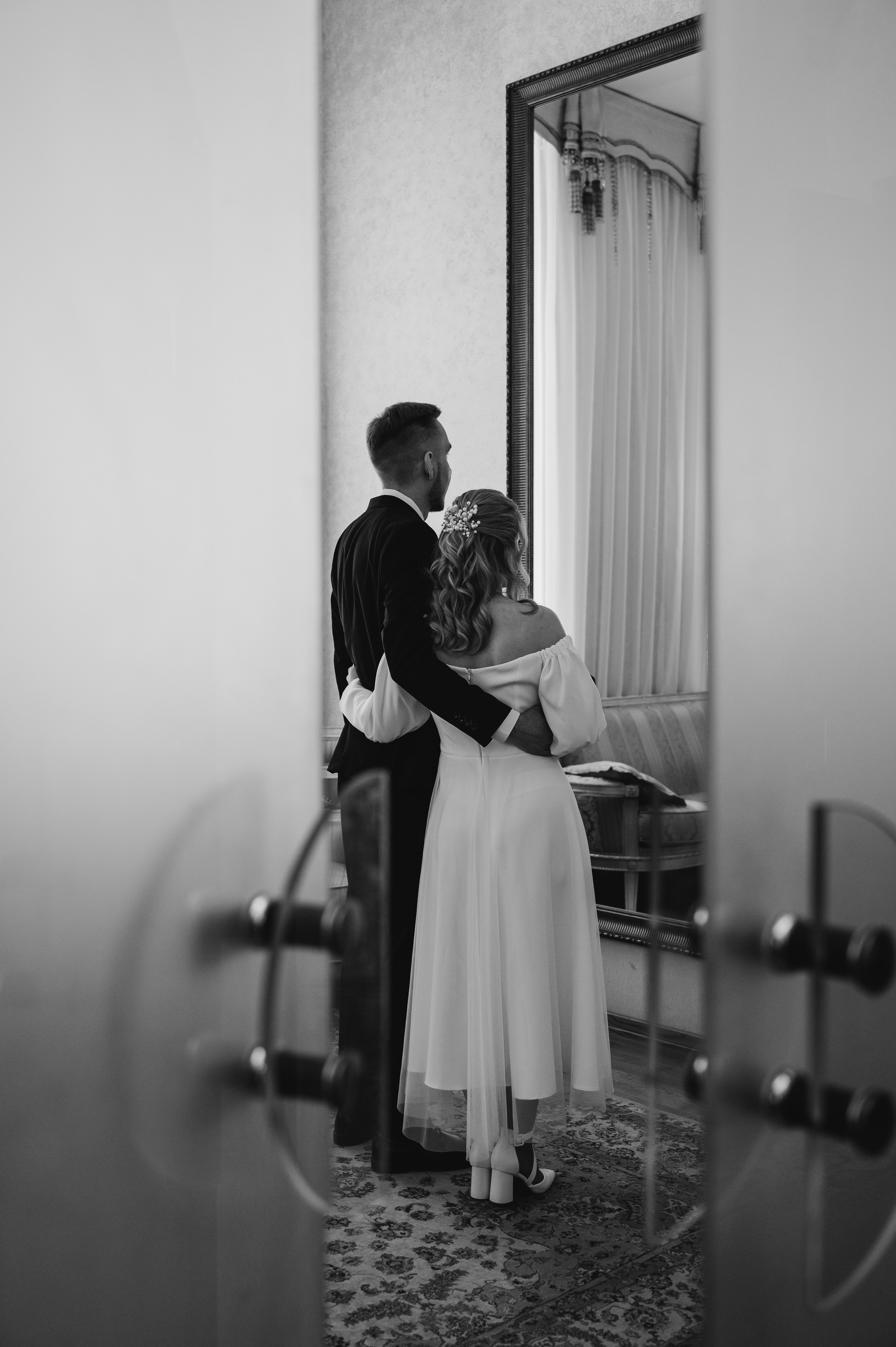 Свадебная съемка в Ростове, прогулка на яхте и семейный ужин за городом