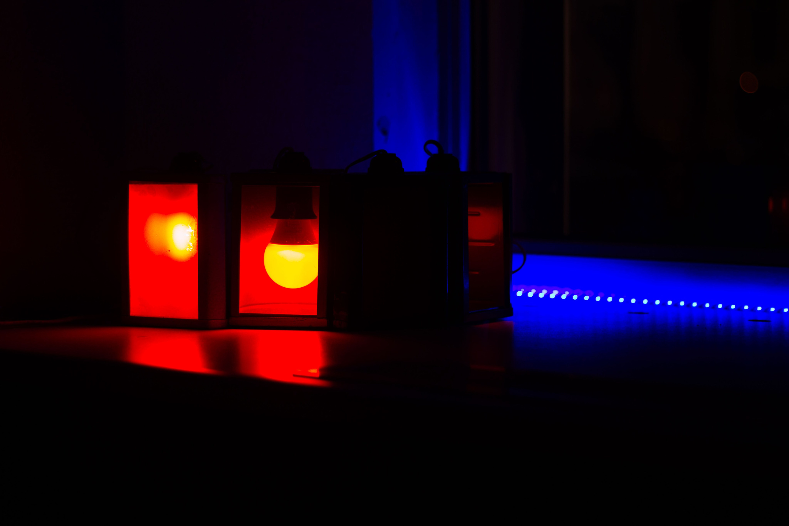 Бильярдная «Крученых» некрореализм. Юля Мурашова портретный и документальный фотограф