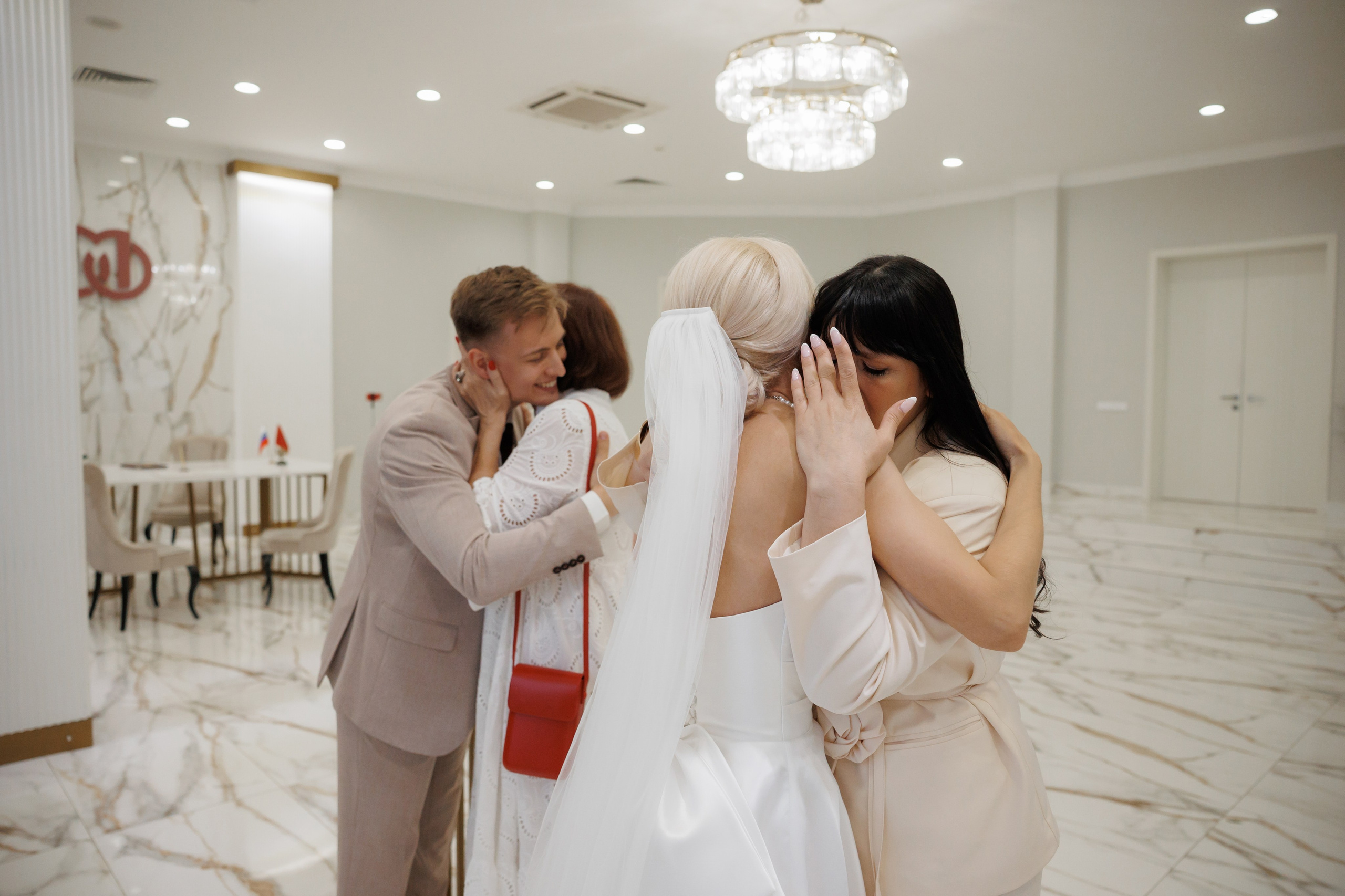 Отель «Милан», Шипиловский ЗАГС, прогулка в парке Царицыно. Свадебный и репортажный фотограф (Москва, Королев и другие)