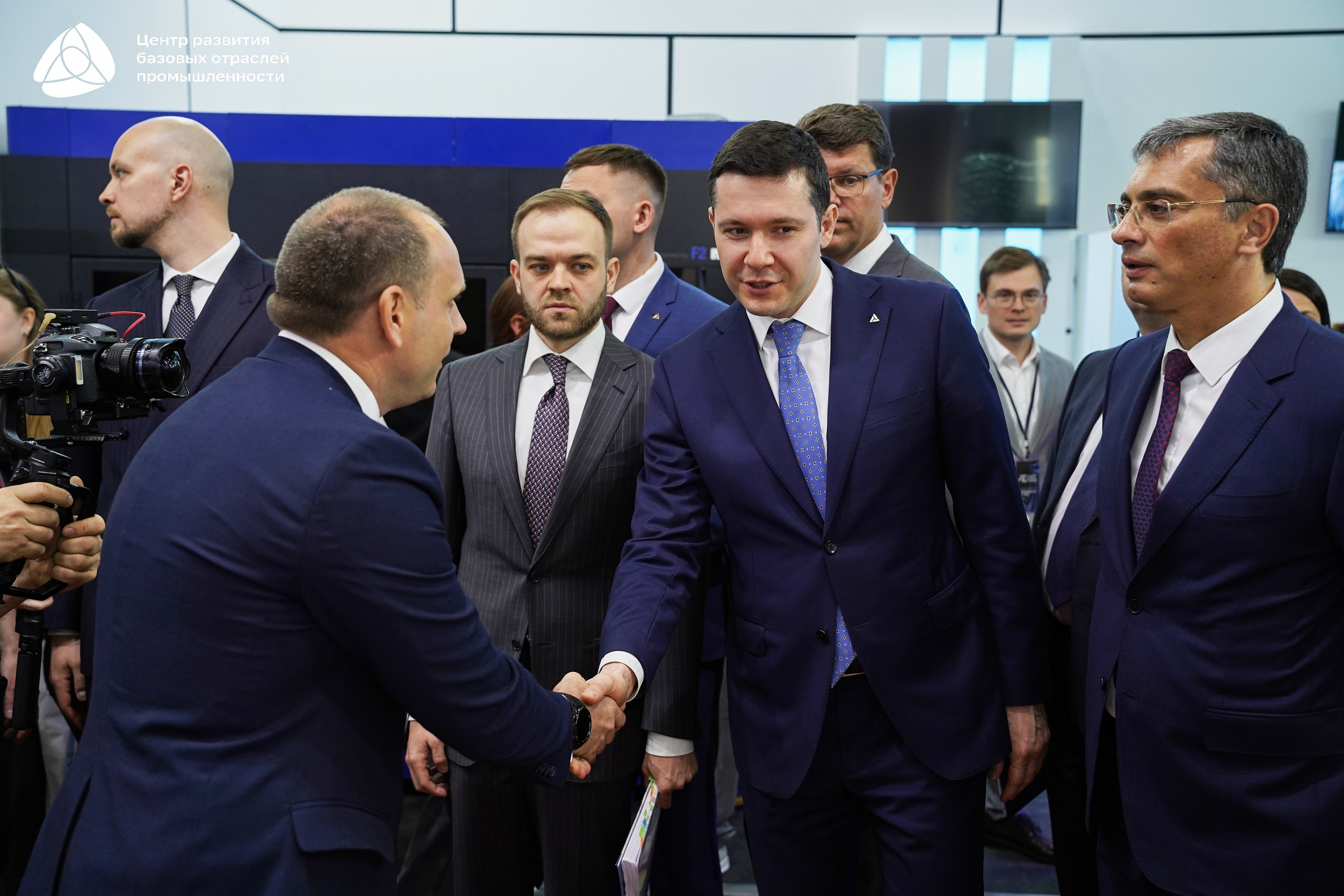 ЭКСПОЦЕНТР Алиханов. Фотограф