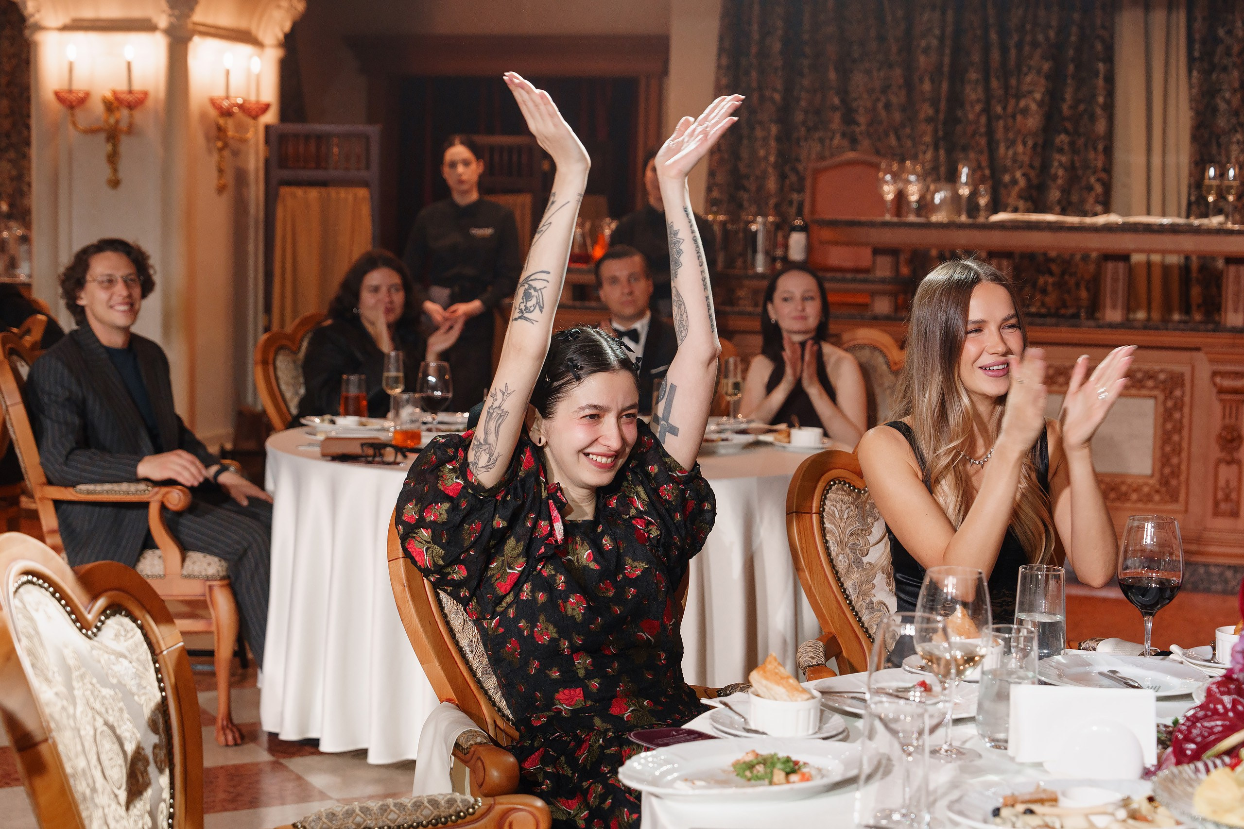 Эмоциональная свадебная фотосъемка в концертном зале Veneziano. Саша Потапкин Фотограф. Сочи, Екатеринбург, Москва