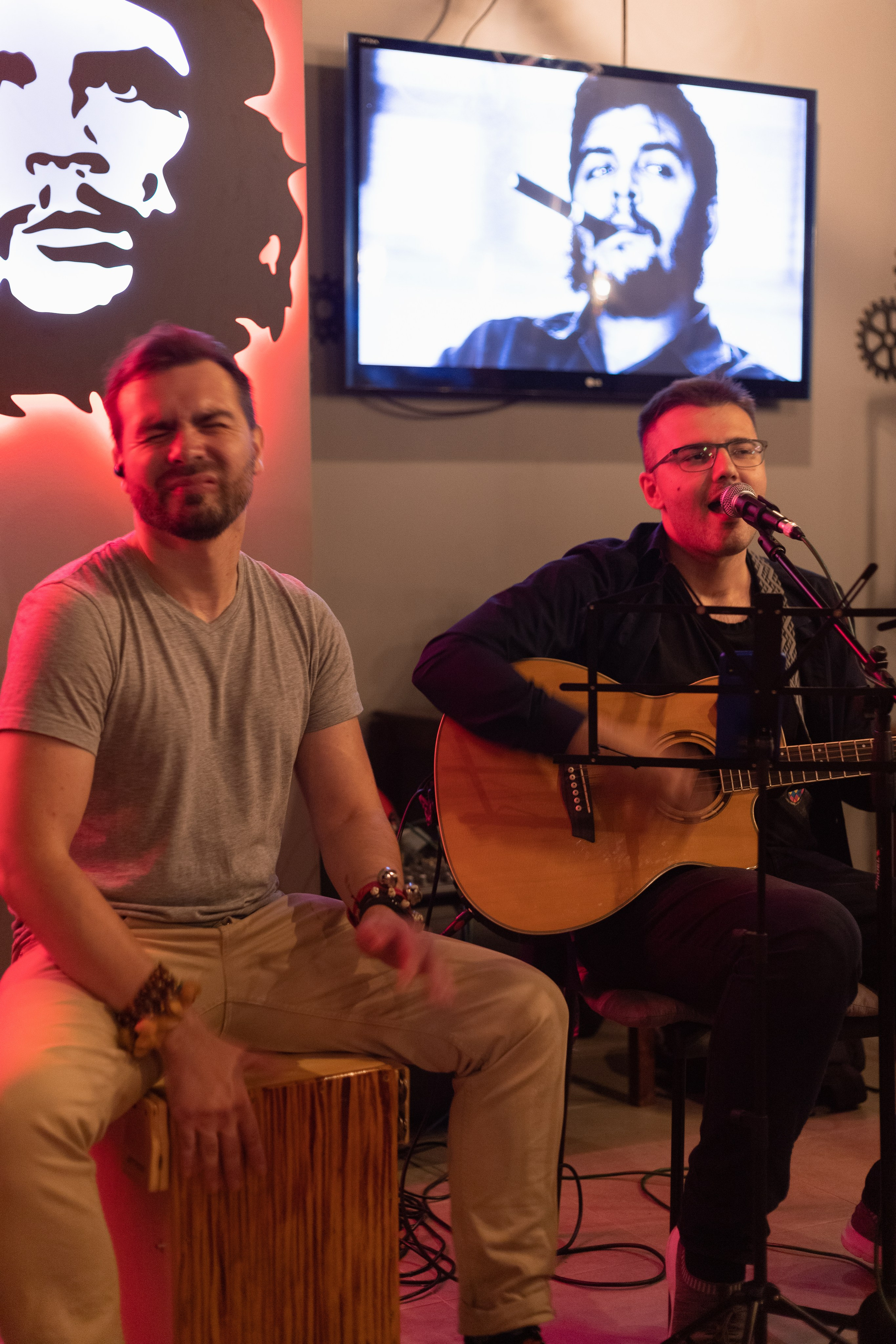 Паб Революция. Фотограф Денис Лесковский (Тюмень)