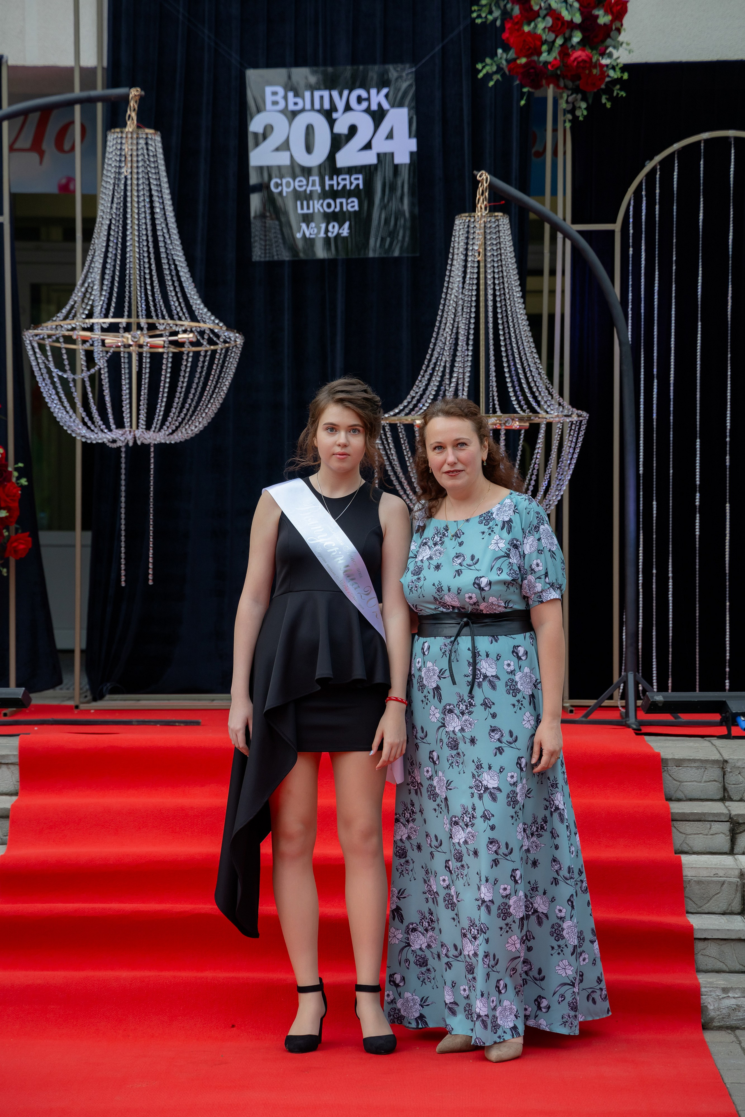 Школьный выпускной 2024 год в Соколе (Минск). Свадебный фотограф в Минске/Беларуси Сергей Спиридонов