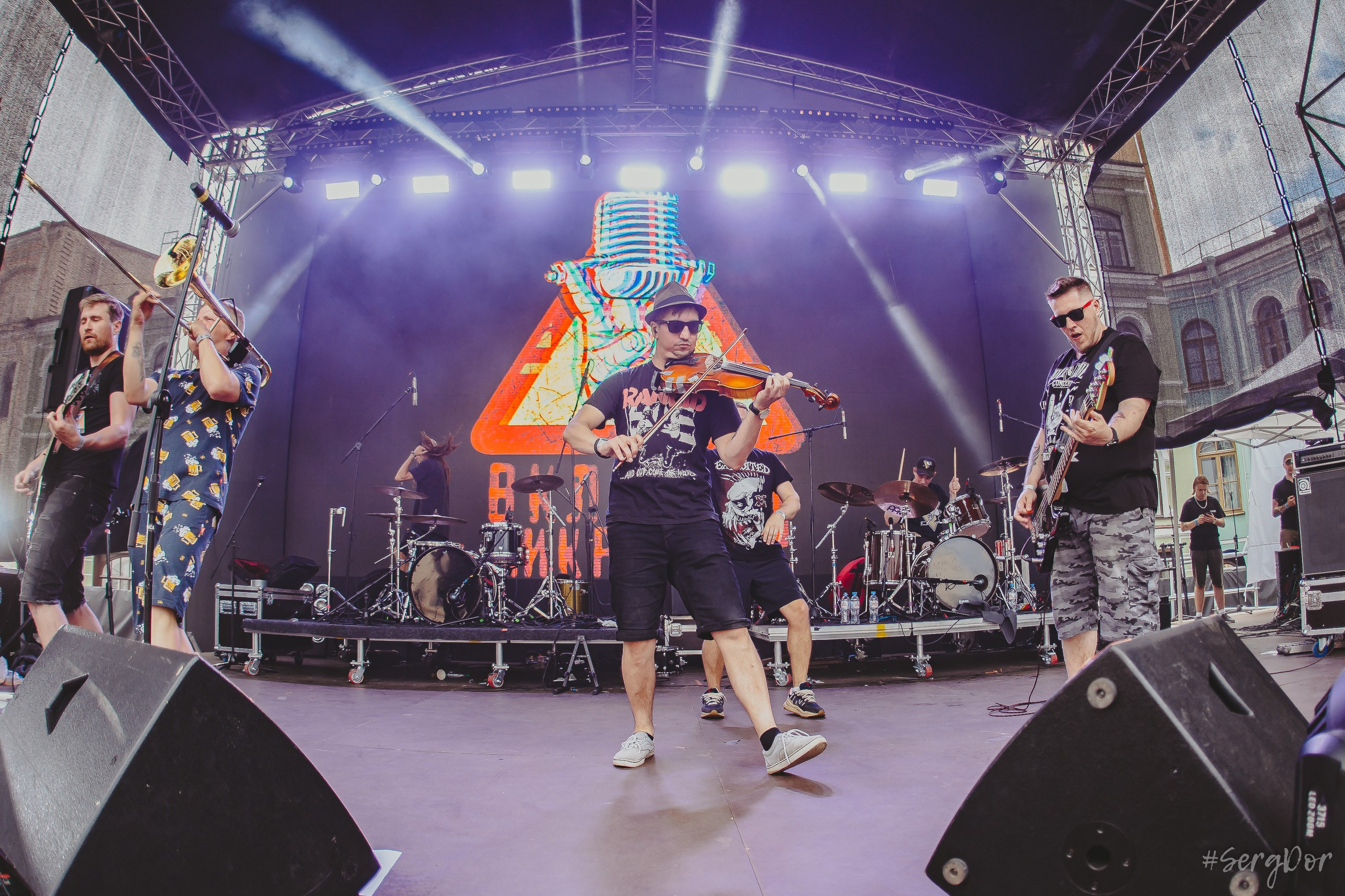 Включай Микрофон!, Панки в городе, антитлен, Двор Гостинки, Санкт-Петербург, 29.06.2024, SergDor, ПНХС, 29 июня 2024 года, #SergDor