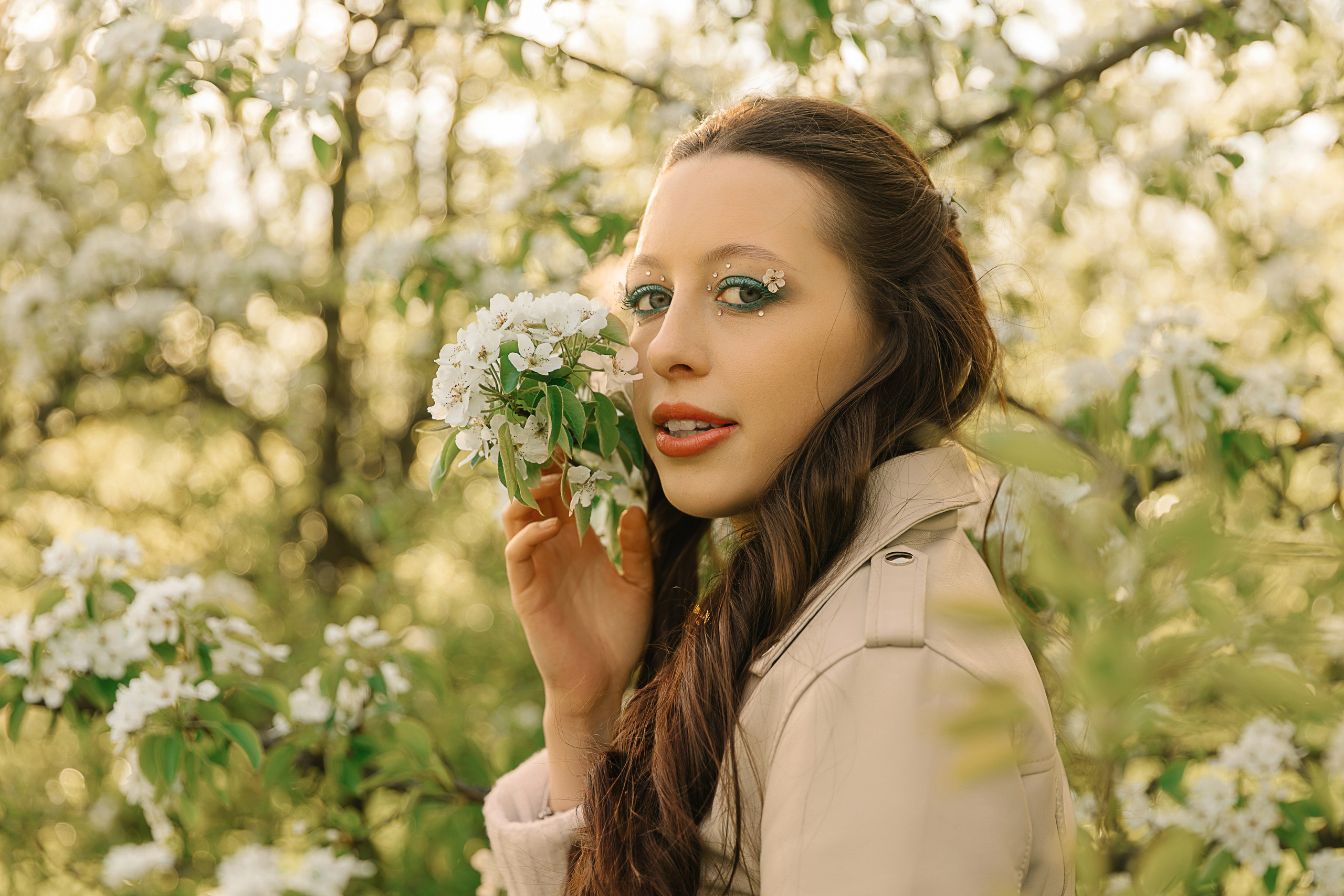 Фотосессия в цветении в Москве. Семейный и женский фотограф в Москве Надежда Воробьева