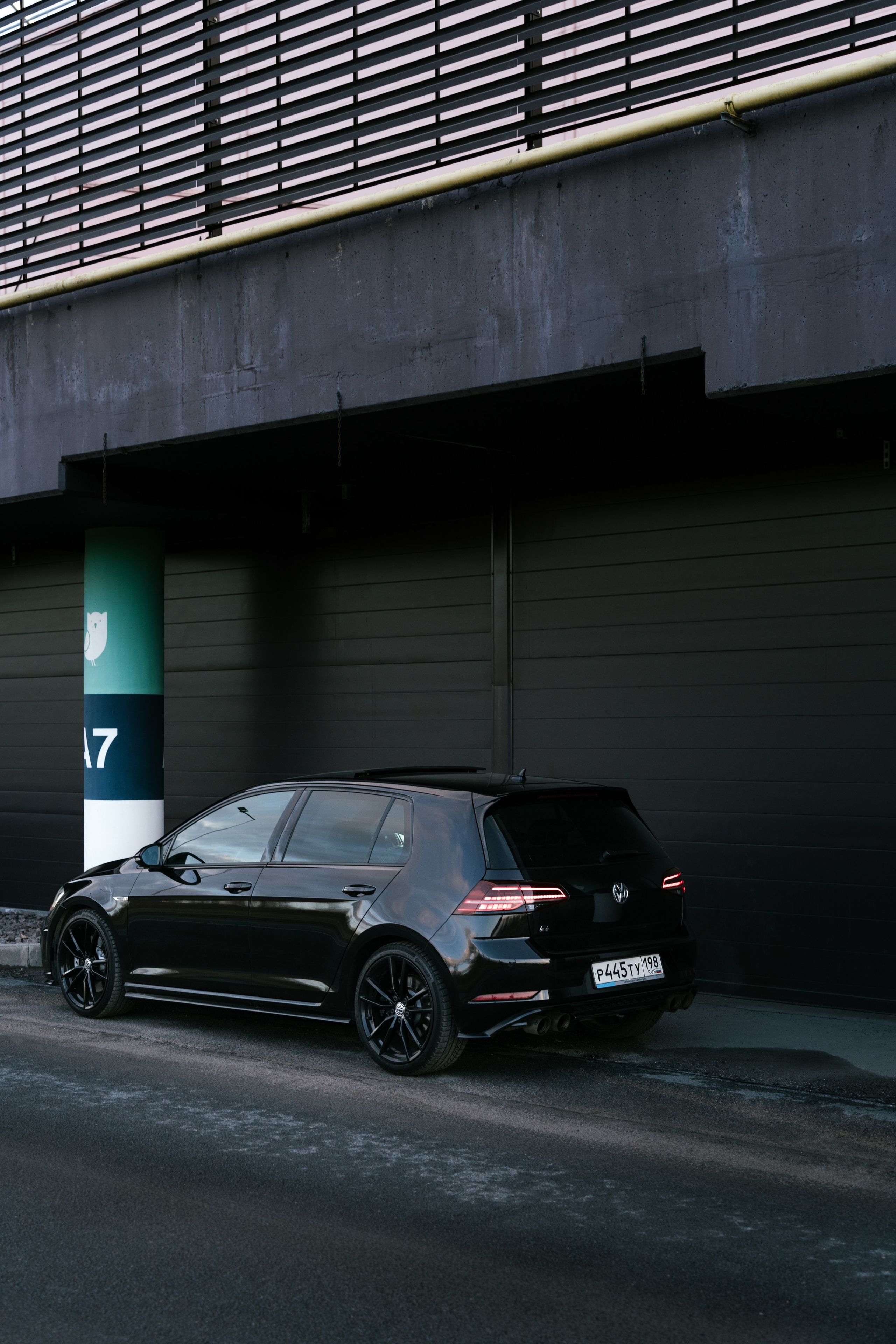 Автомобили. Фотограф Михаил Дементьев