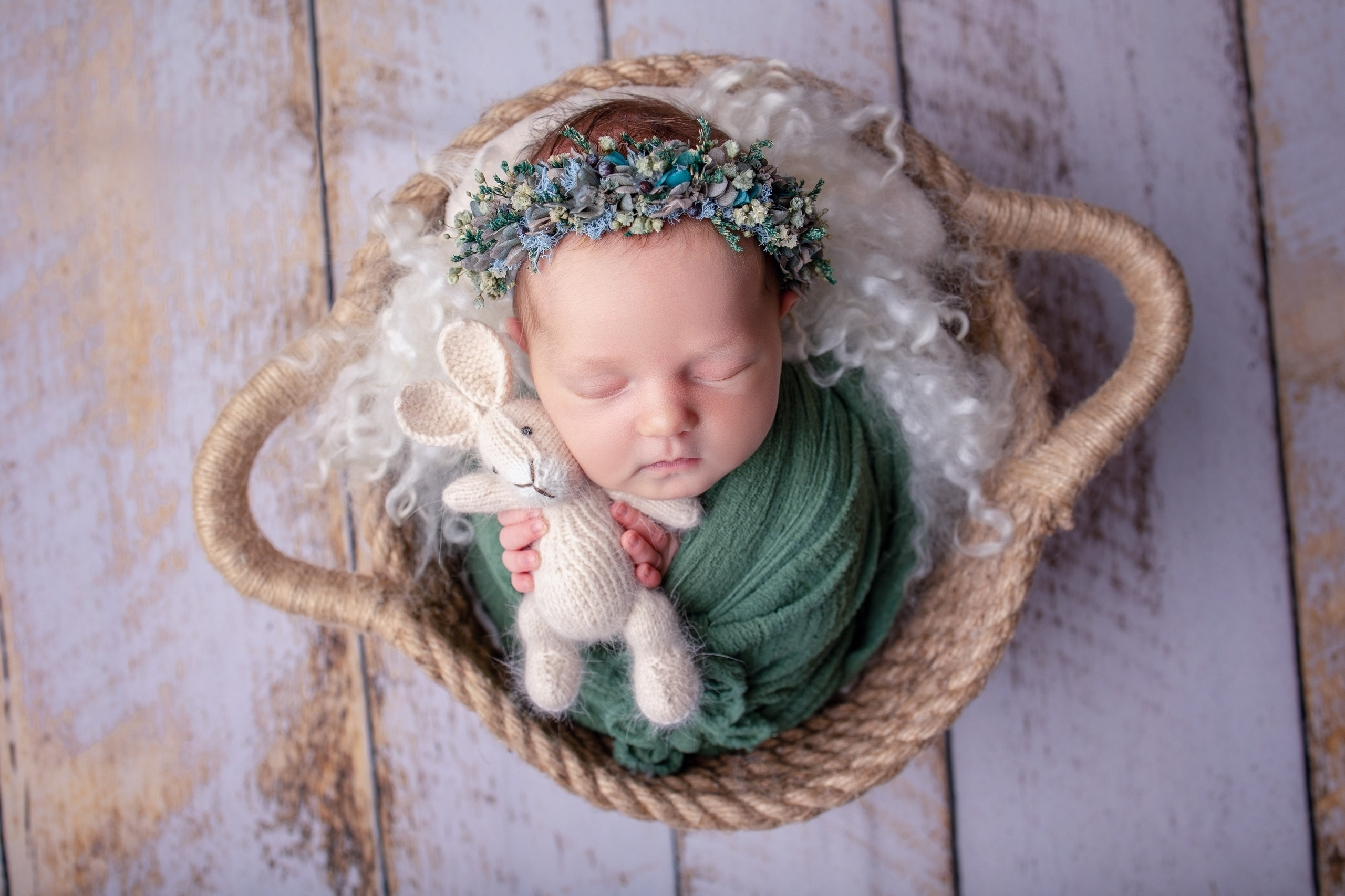 Нежная и милая фотосессия первых дней жизни Вашего ребенка в Минске. Фотограф новорождённых Минск — стоимость newborn фотосессии в Минске