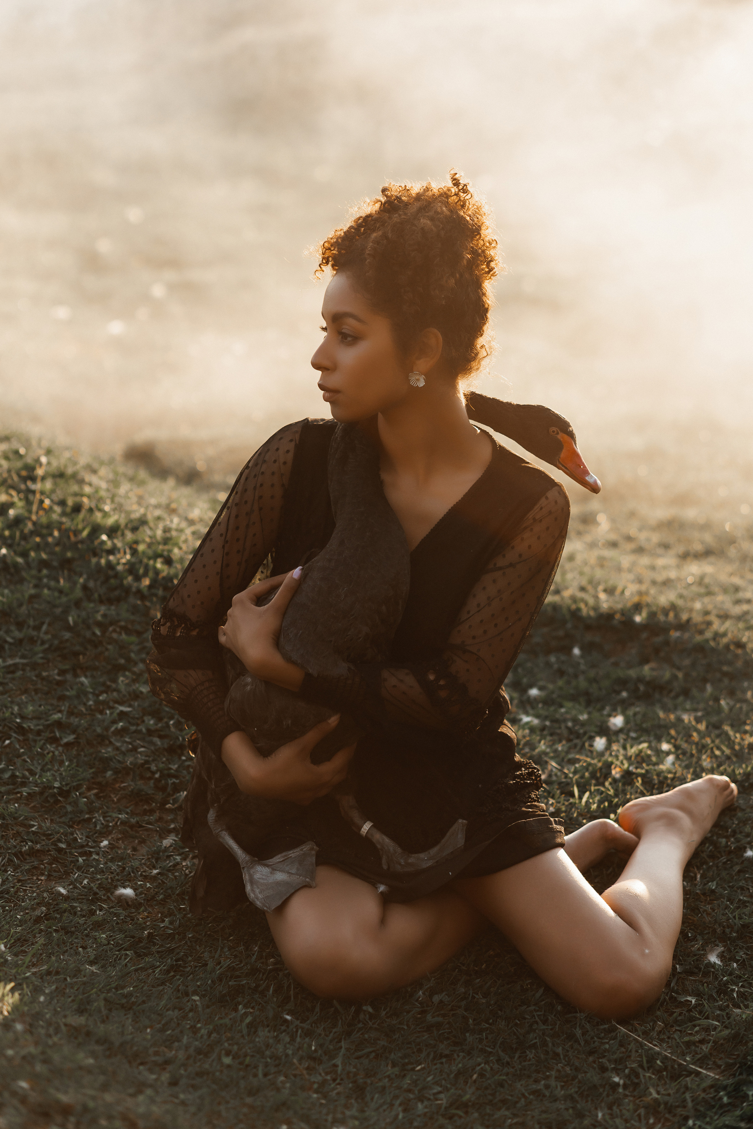 Амалия (съемка с лебедем). Фотограф Наталия Федосова, г. Москва. TG и Instagram @nataliya_raw