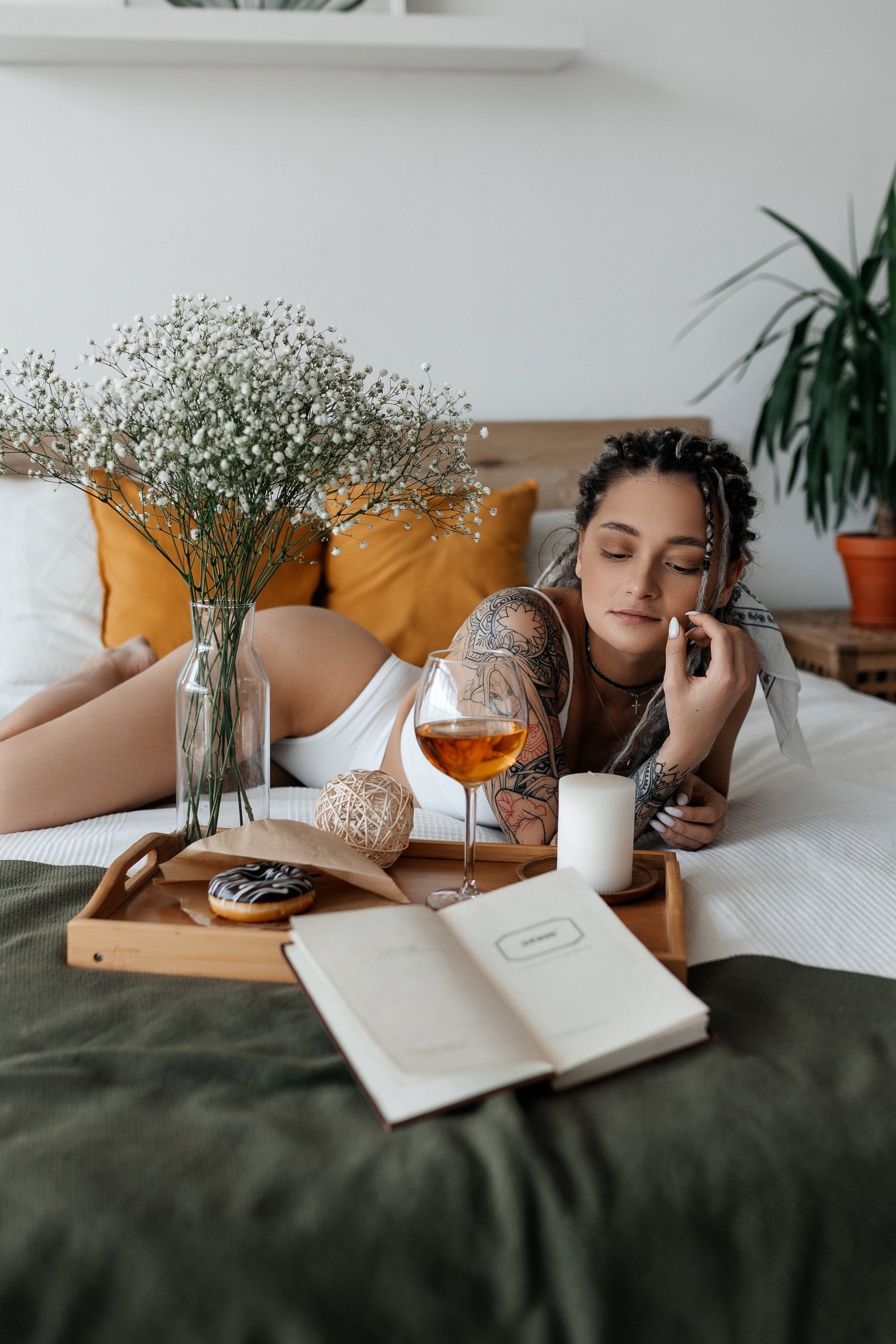 Оливия, съемка в студии (будуарная съемка). Фотограф Наталия Федосова, г. Москва. TG и Instagram @nataliya_raw