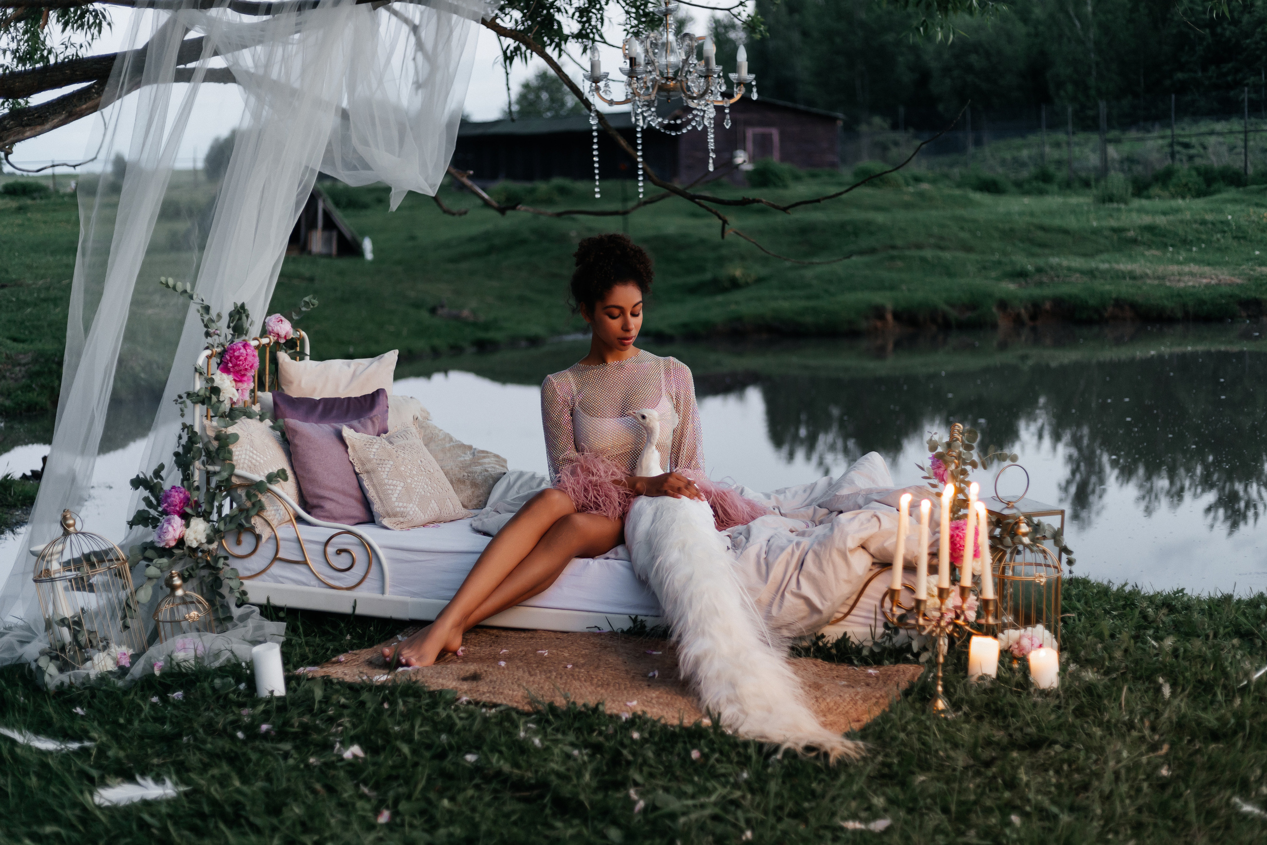 Амалия (съемка с павлином). Фотограф Наталия Федосова, г. Москва. TG и Instagram @nataliya_raw