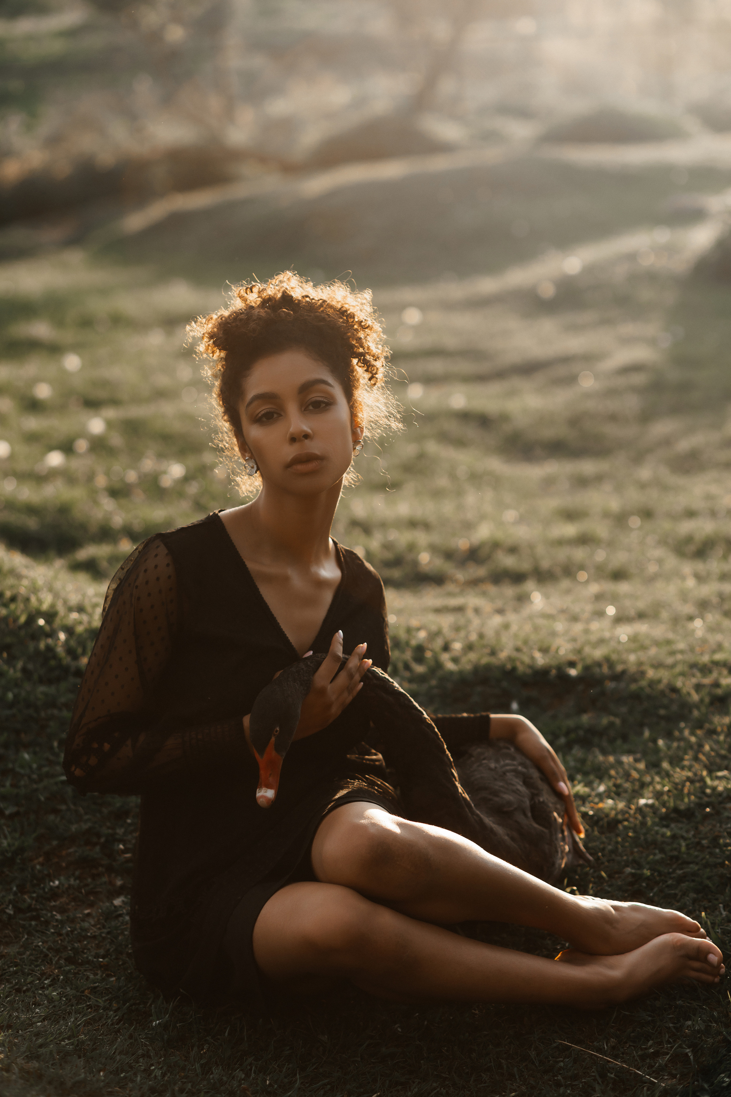 Амалия (съемка с лебедем). Фотограф Наталия Федосова, г. Москва. TG и Instagram @nataliya_raw