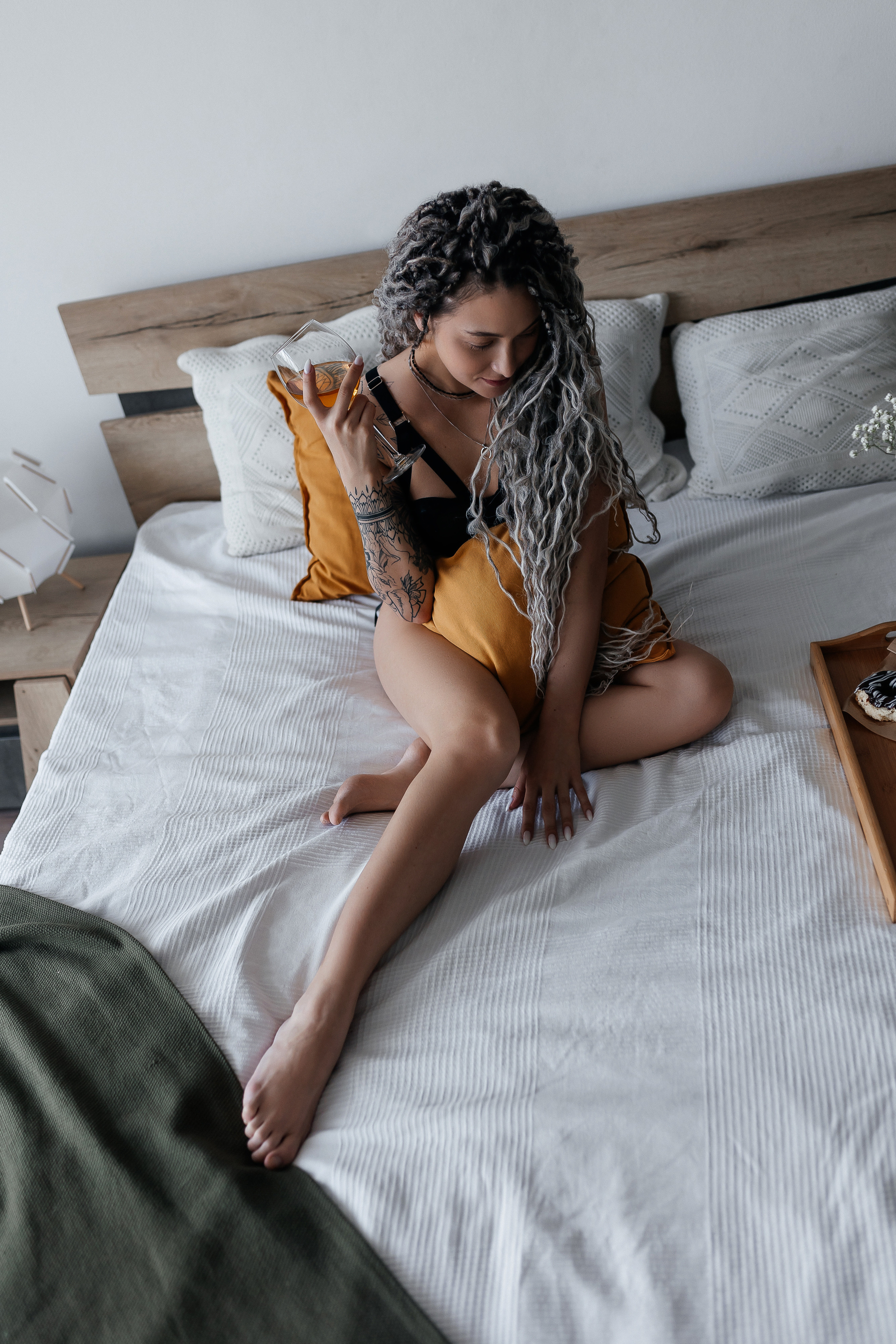 Оливия, съемка в студии (будуарная съемка). Фотограф Наталия Федосова, г. Москва. TG и Instagram @nataliya_raw