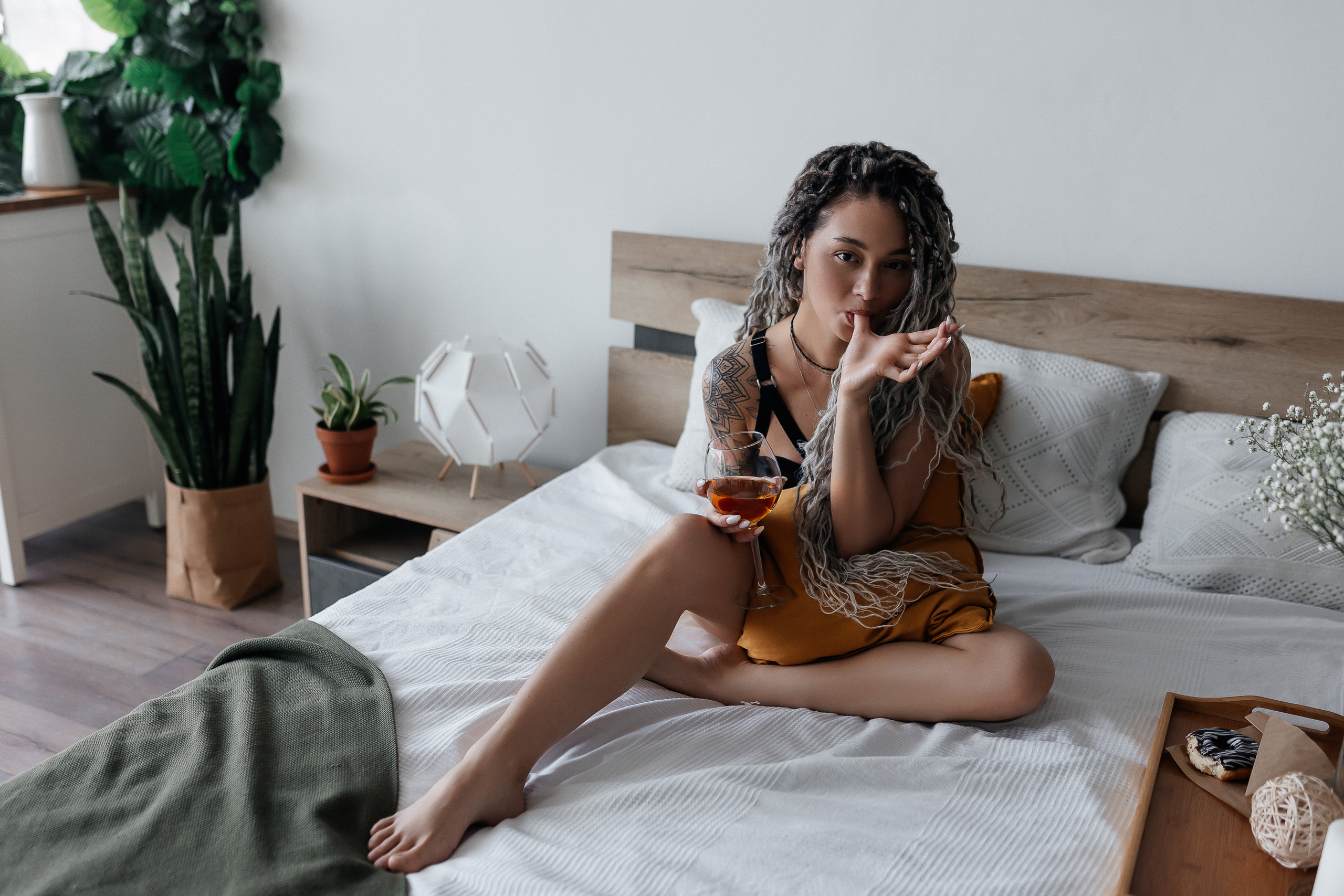 Оливия, съемка в студии (будуарная съемка). Фотограф Наталия Федосова, г. Москва. TG и Instagram @nataliya_raw