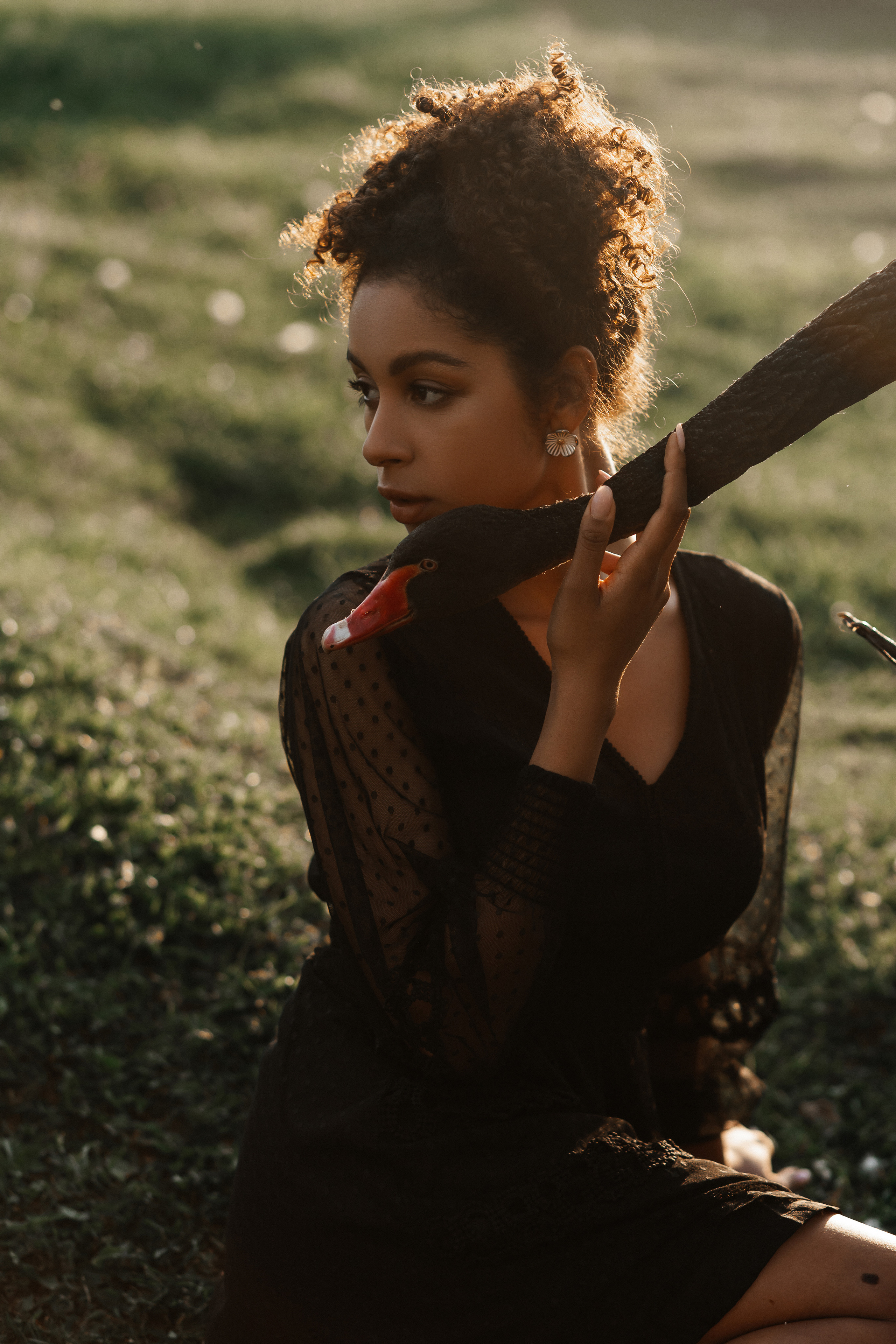 Амалия (съемка с лебедем). Фотограф Наталия Федосова, г. Москва. TG и Instagram @nataliya_raw