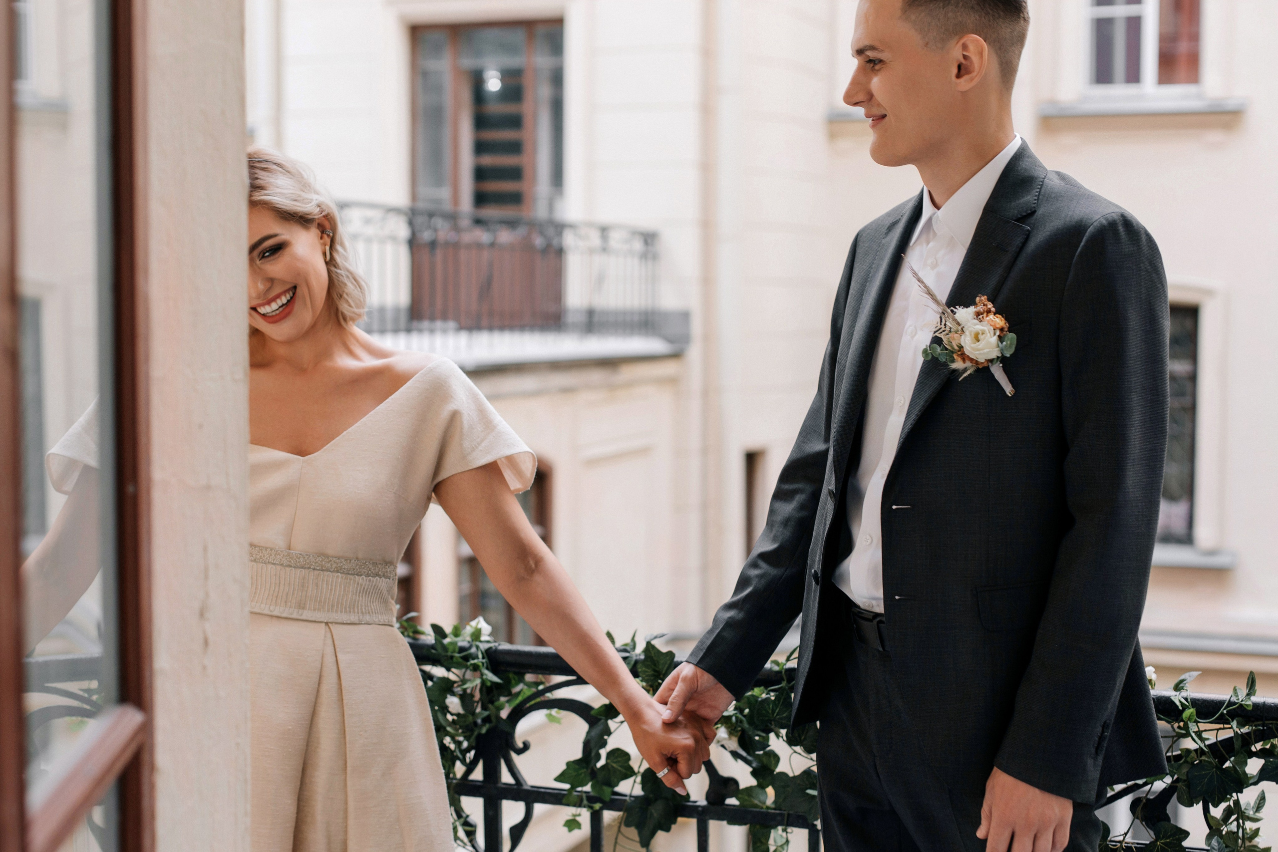 Свадьба для двоих с прогулкой в Выборге. Свадебный фотограф в Санкт-Петербурге Вика Стукачева