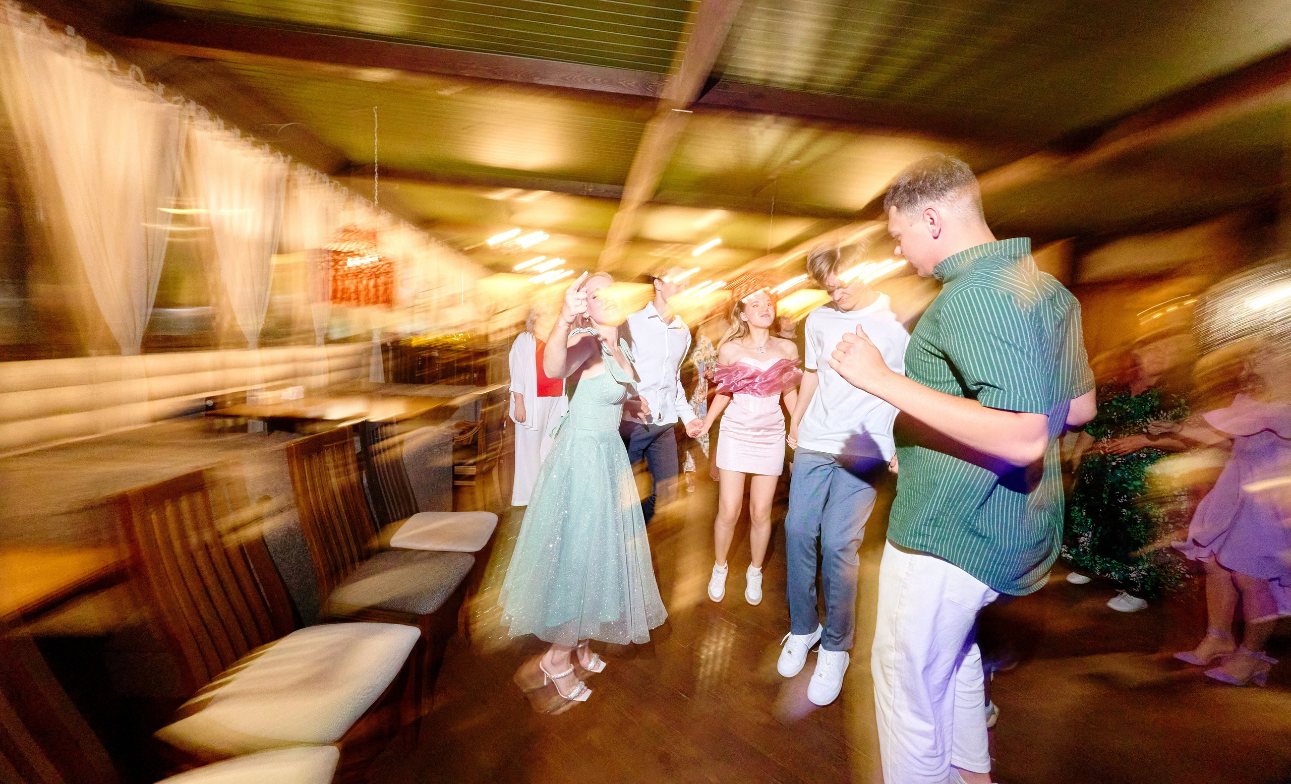 Выпускной 35 Сош. Фотограф Выпускные альбомы Таганрог Сергей Коробченко