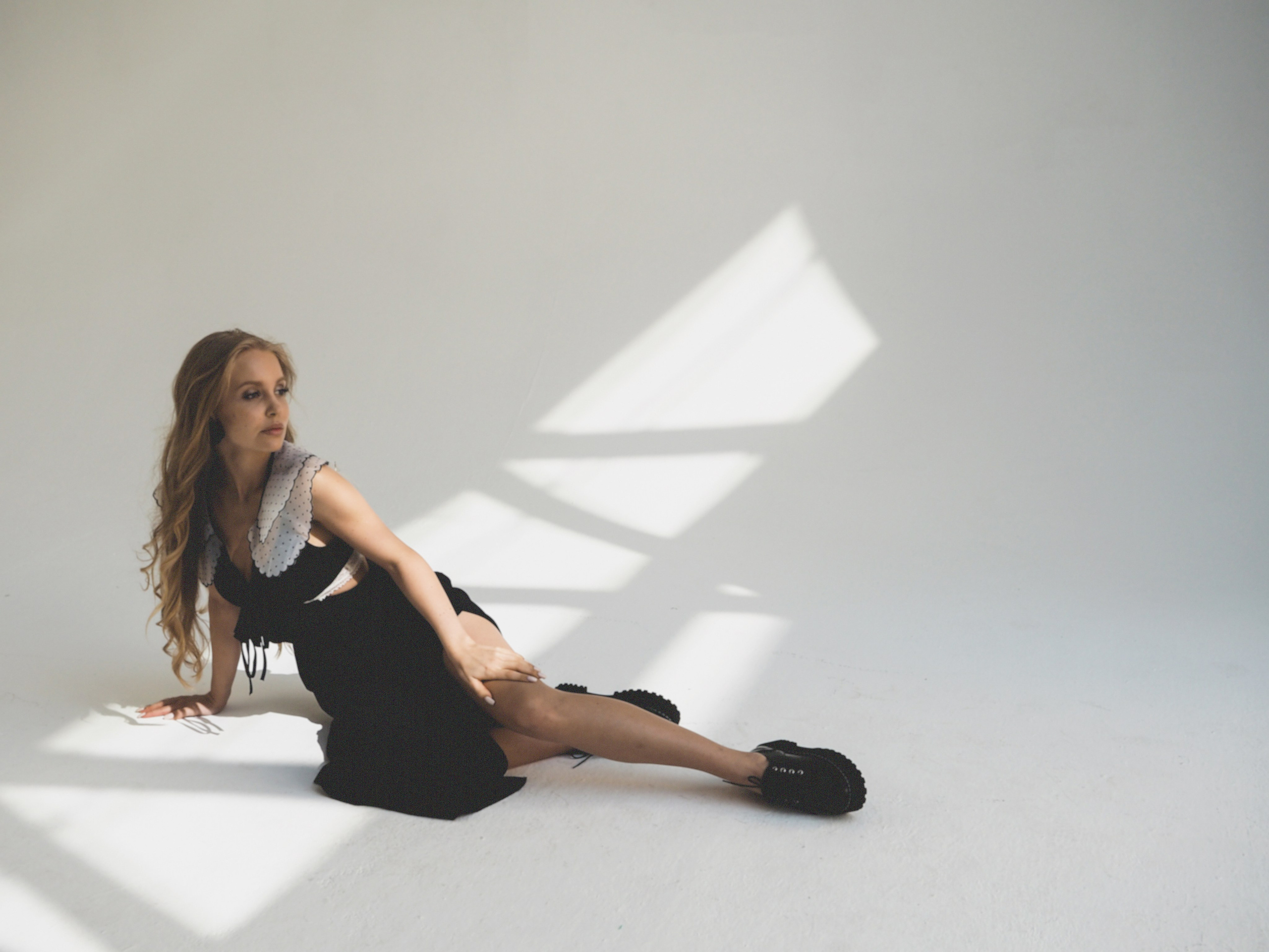 ПОРТРЕТ. ОЛЬГА РЭД: ВЫВОЖУ ЛИЧНОСТИ В МАСШТАБ | Лайф-коуч, Маркетолог и Арт-фотограф | Москва