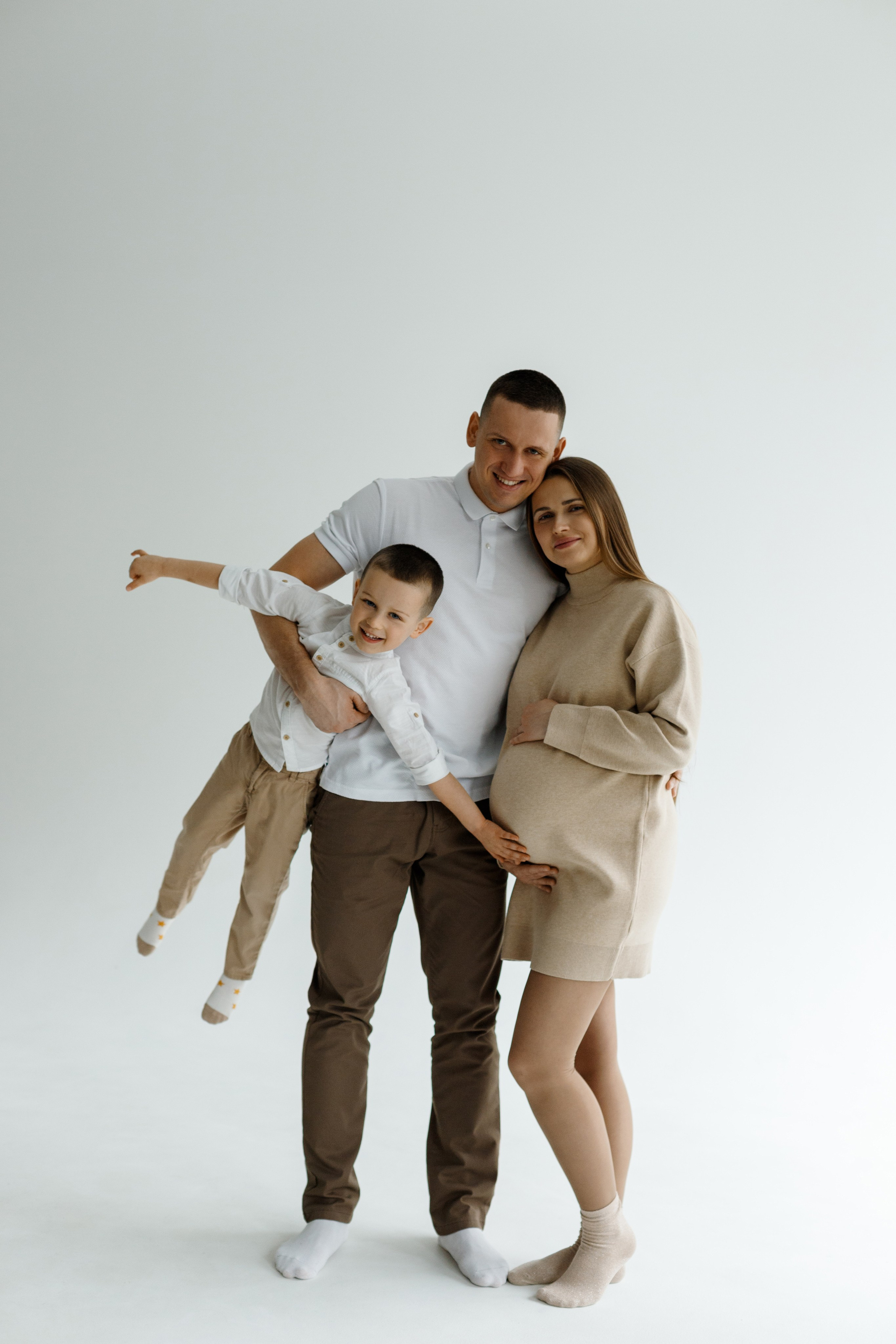 Семейная фотосессия беремености в Лофт 13. Фотограф Александра Сыщенко